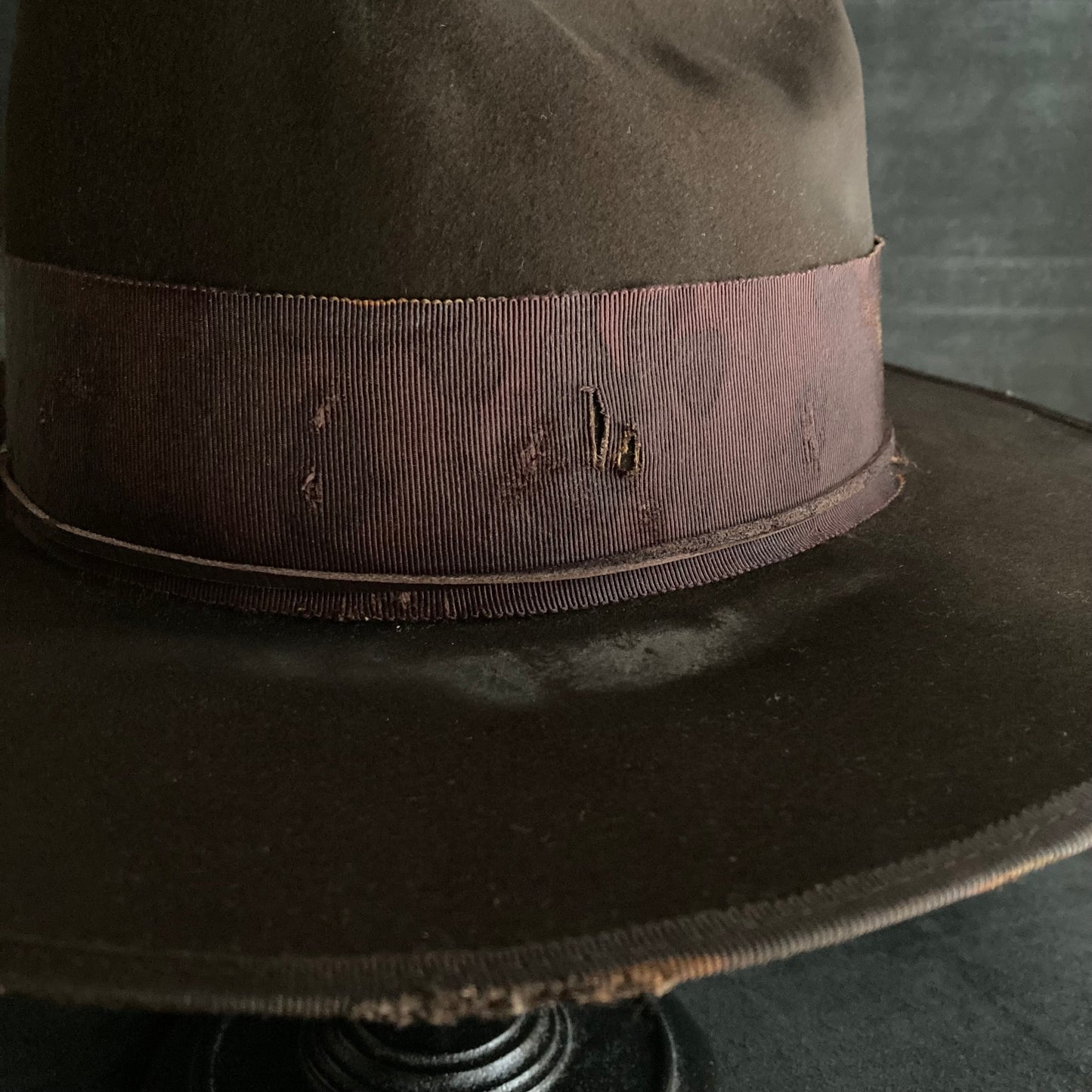 Dark brown beaver western hat