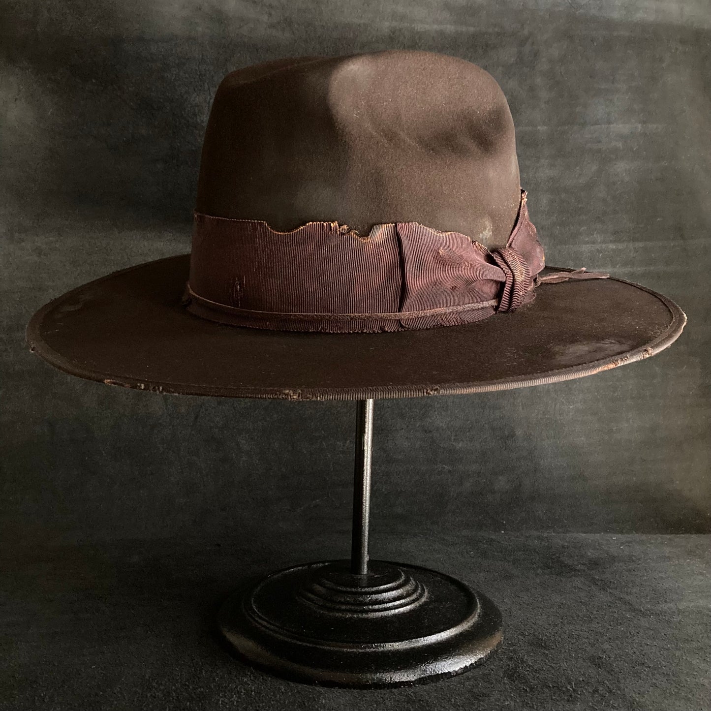 Dark brown beaver western hat