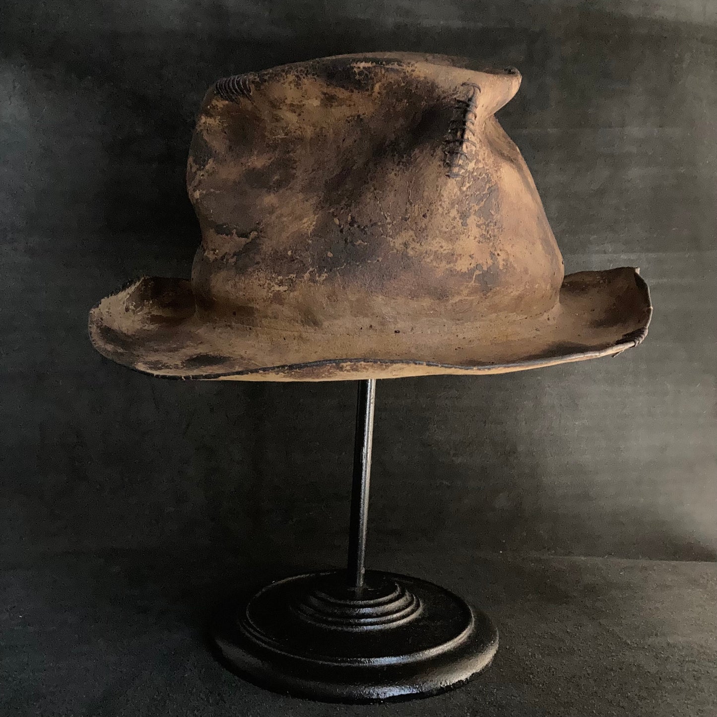 Burned crush fedora hat