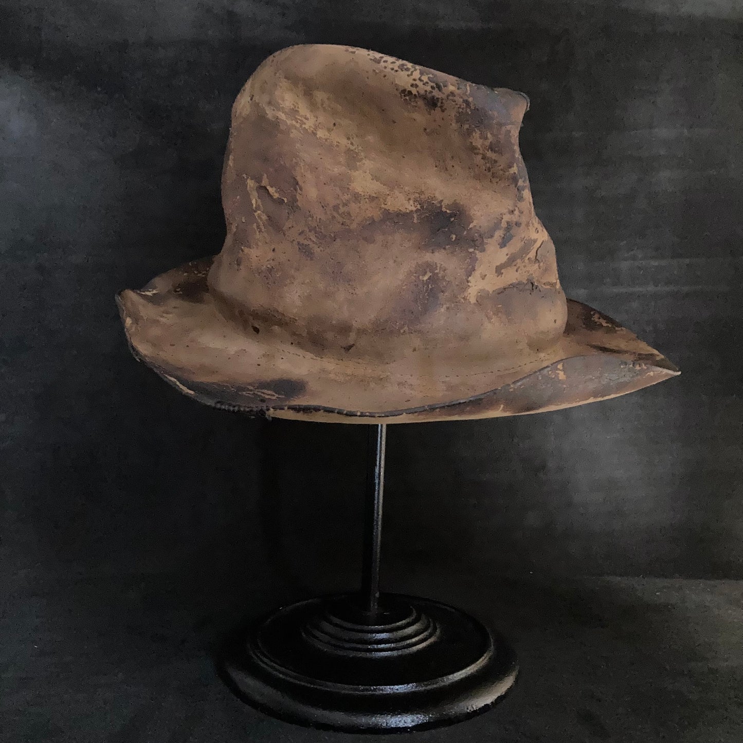 Burned crush fedora hat