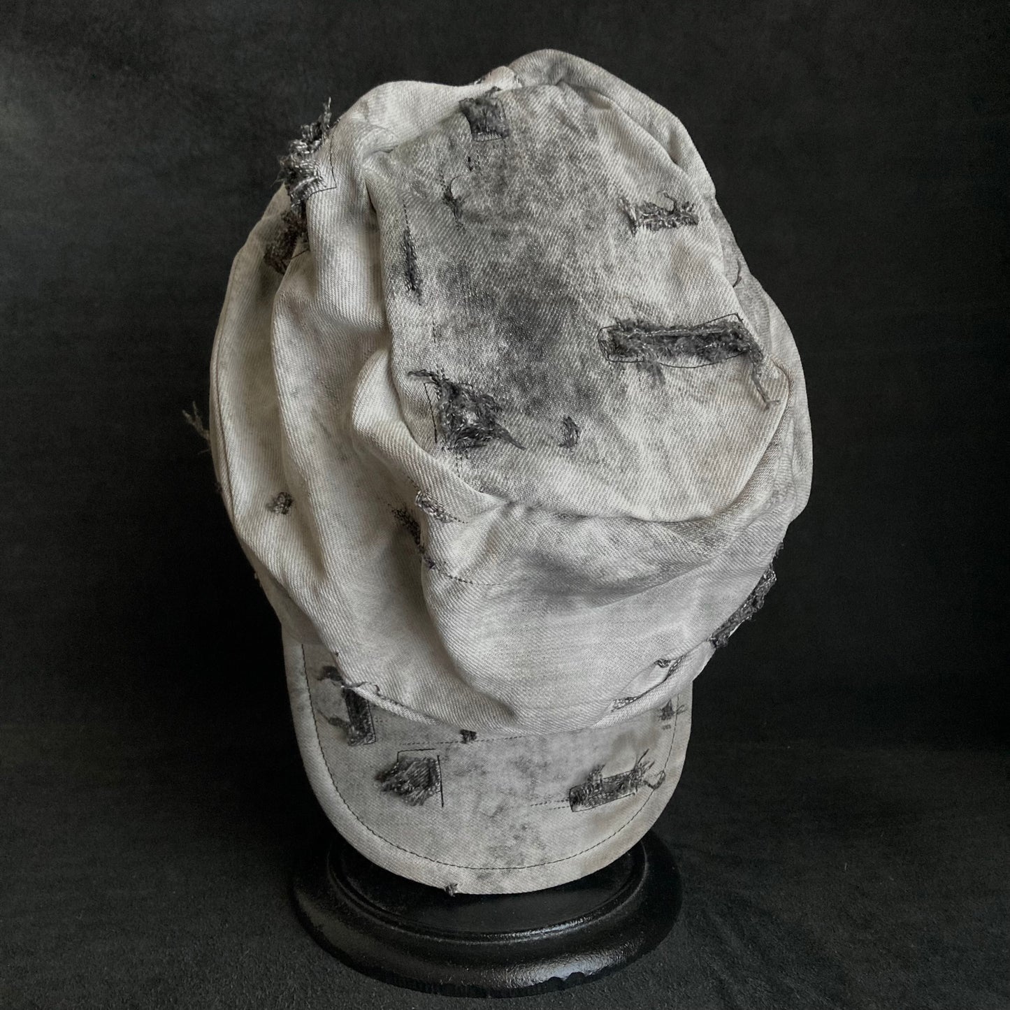 Hard bleached white/black denim turn cap