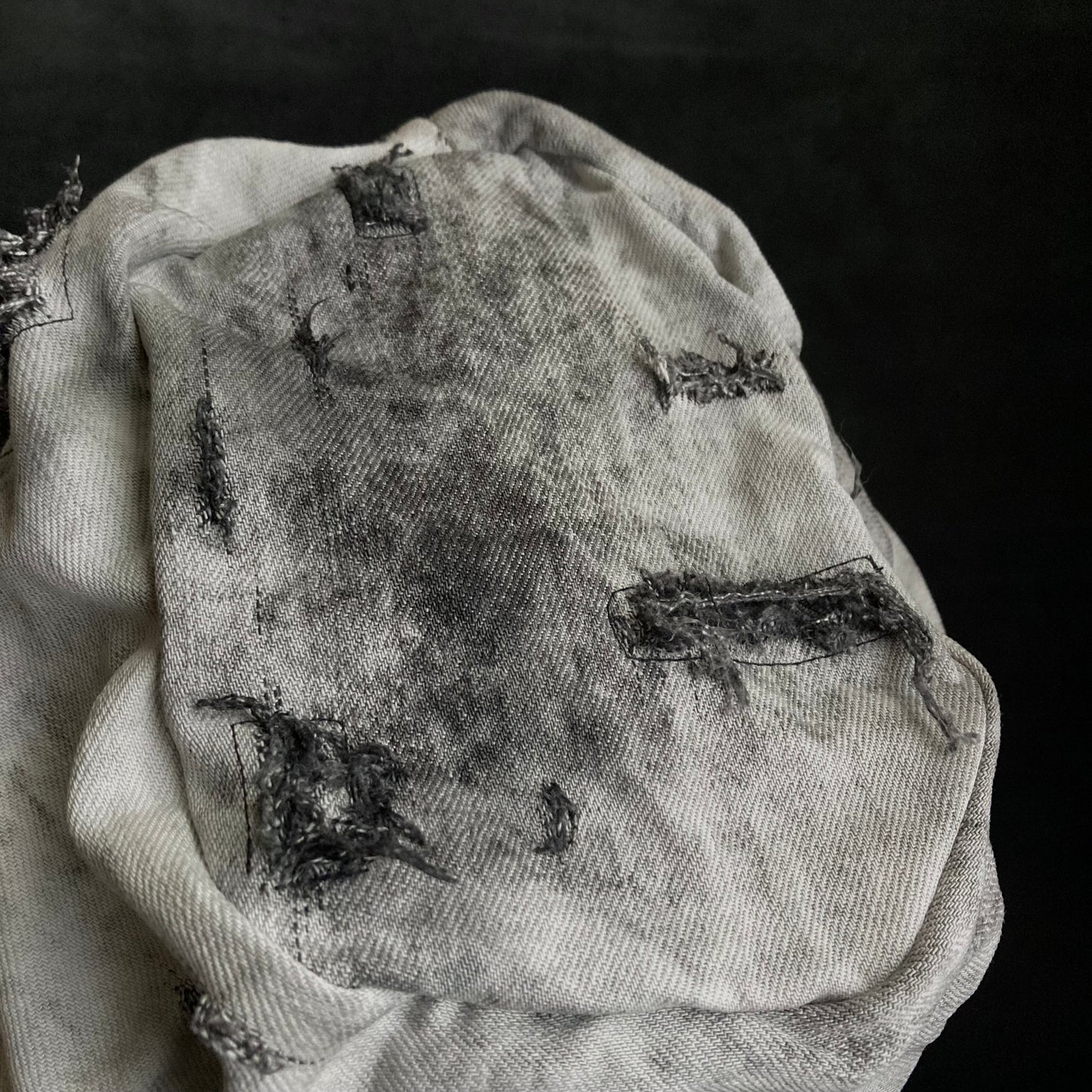 Hard bleached white/black denim turn cap