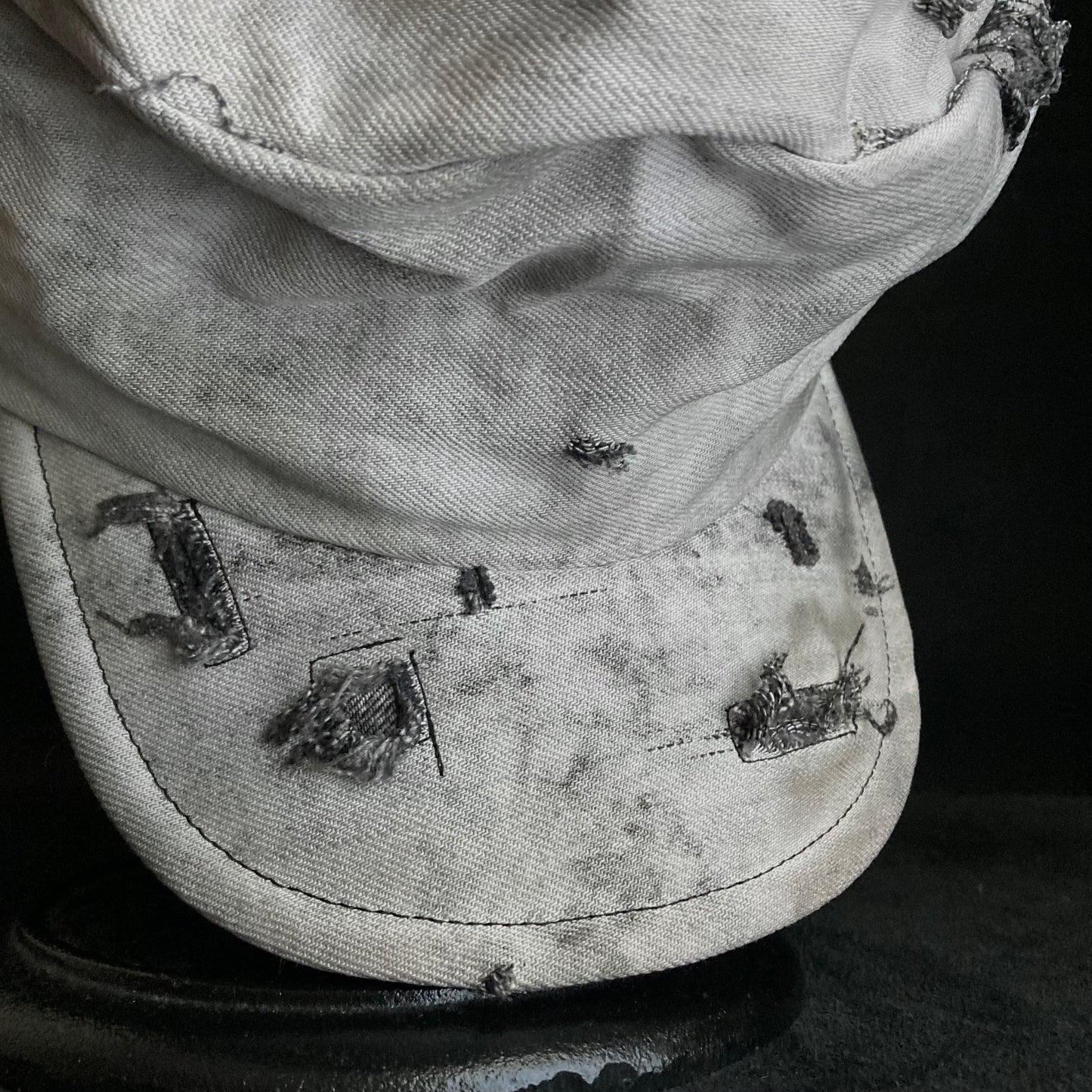 Hard bleached white/black denim turn cap