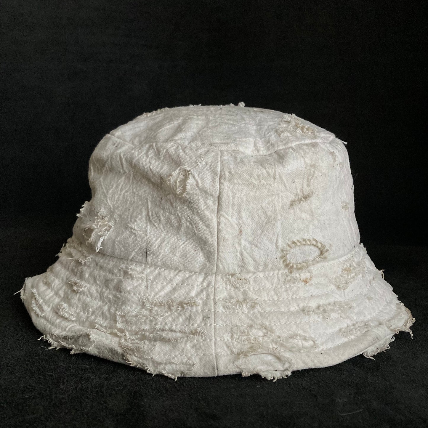 Distressed  white steep bucket