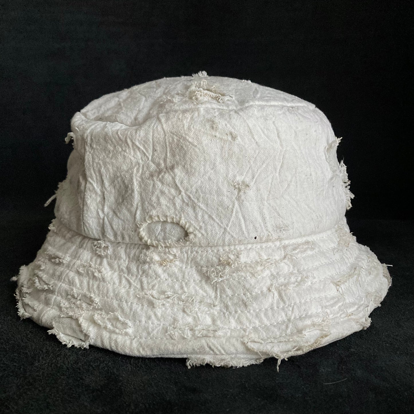 Distressed  white steep bucket