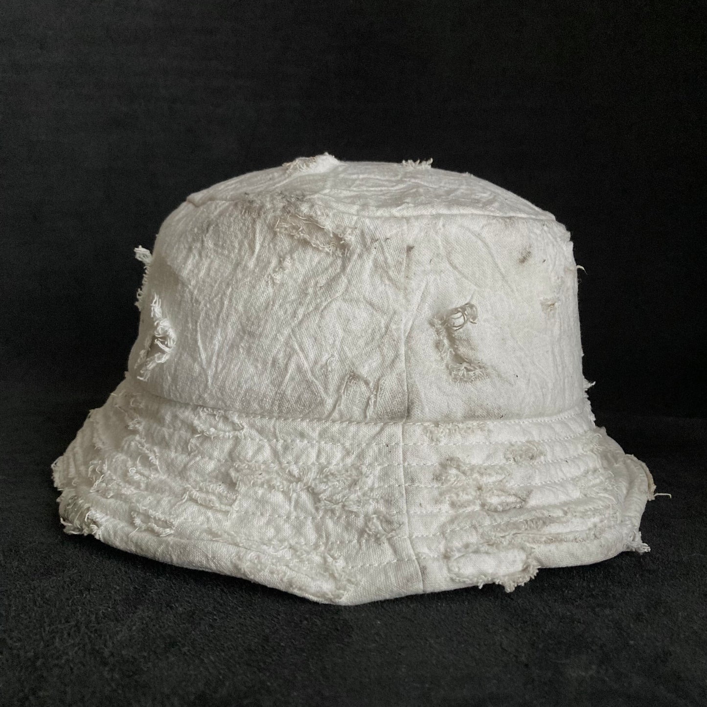 Distressed  white steep bucket