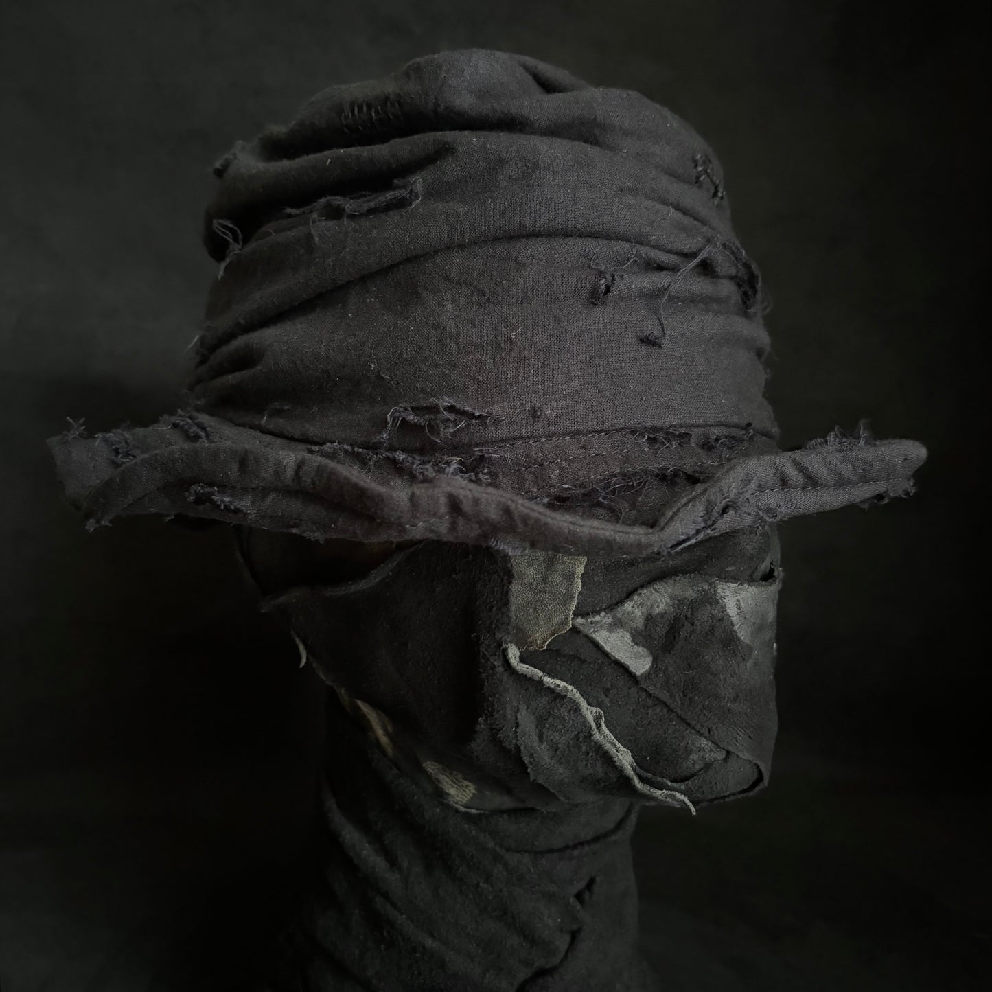 Black thin cotton linen damage turn bucket hat