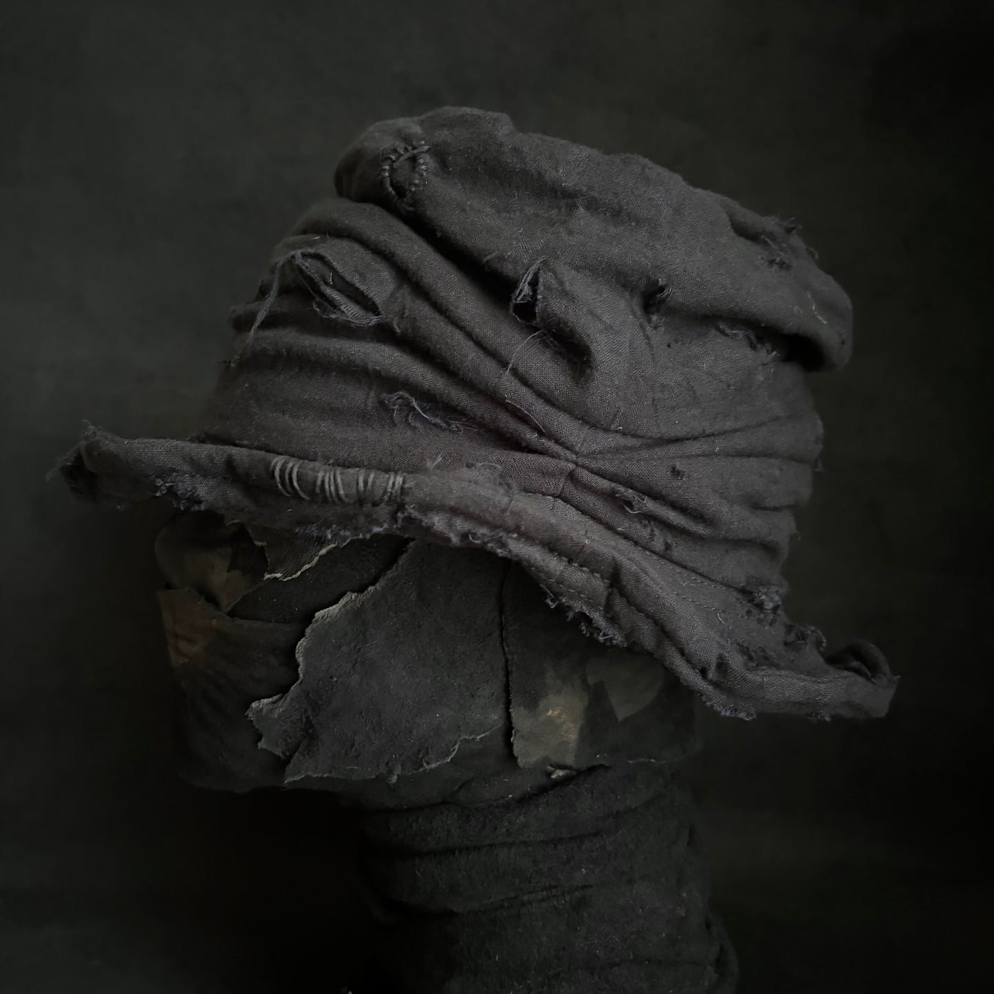 Black thin cotton linen damage turn bucket hat