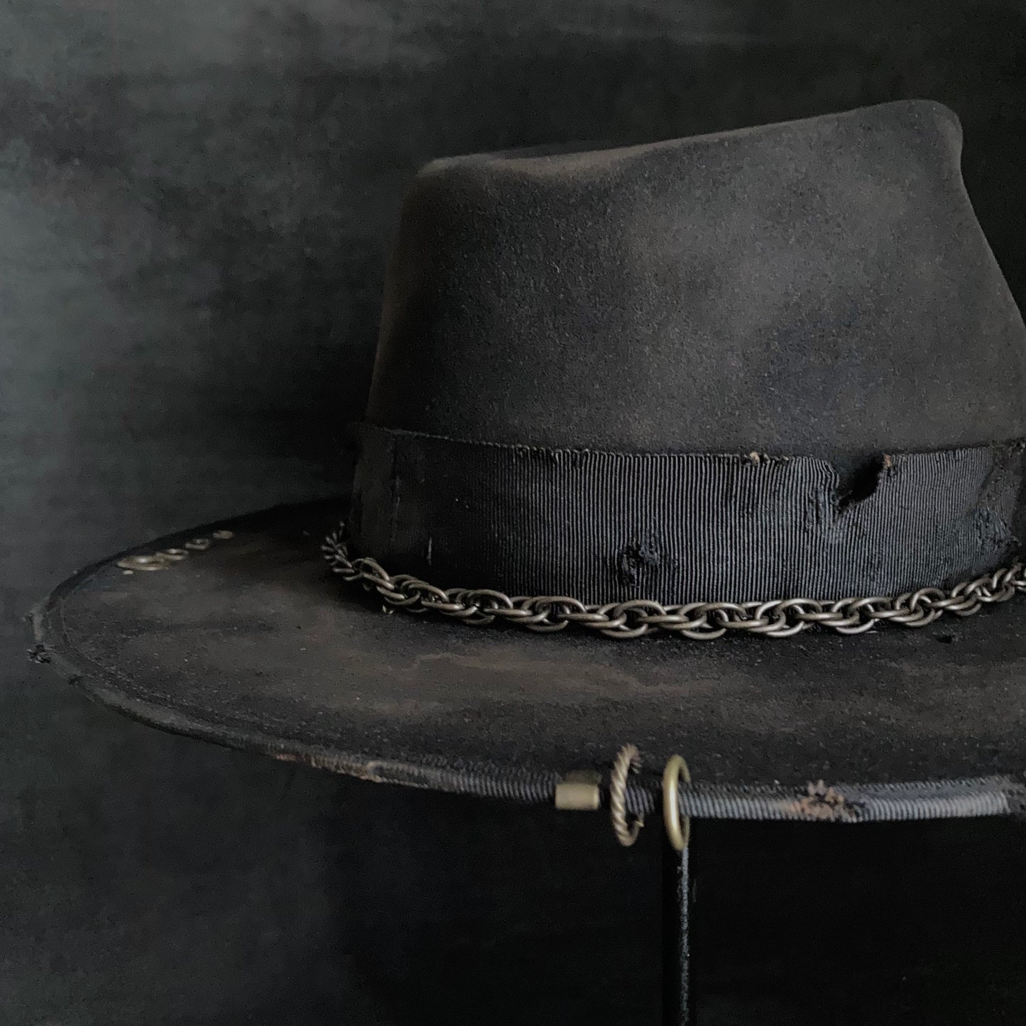 Bad thick chain fedora hat