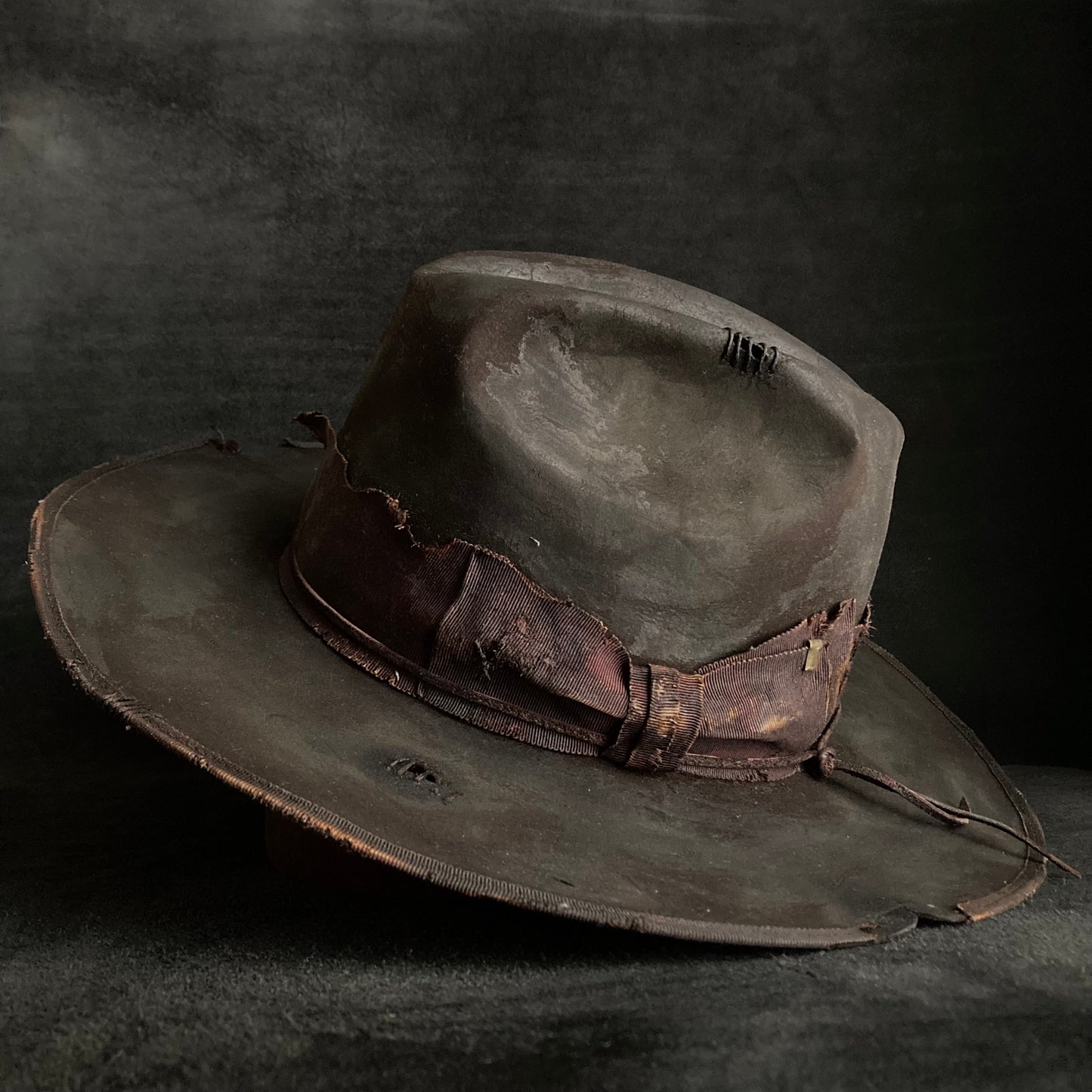 Dark brown beaver western hat