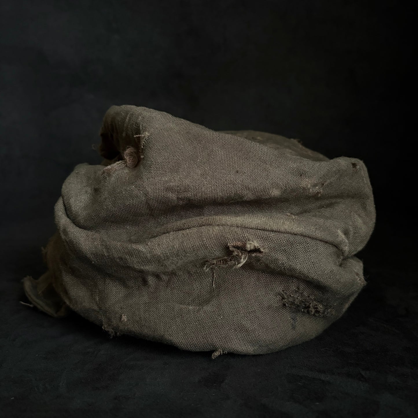 Brown khaki damage stitch turn cap