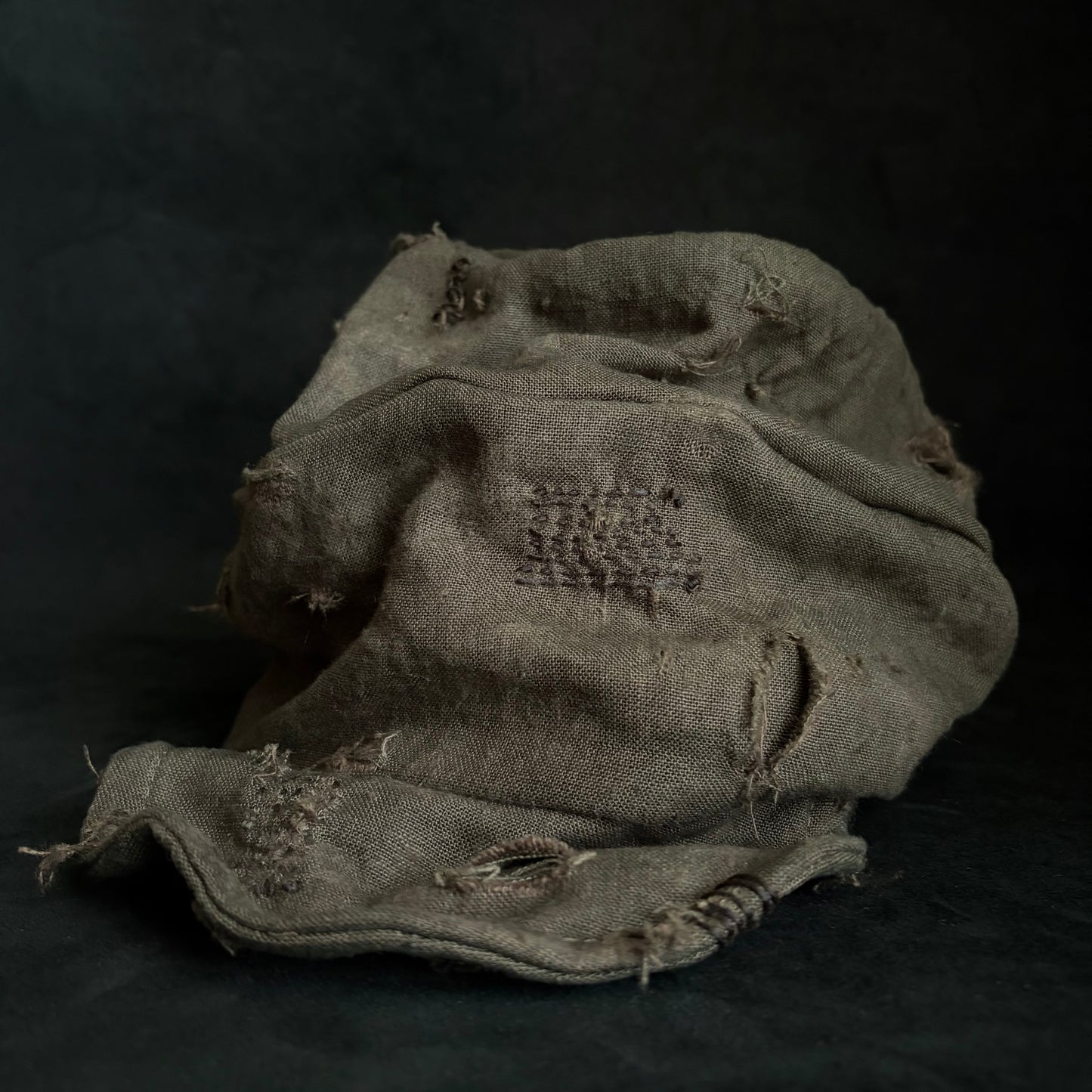 Brown khaki damage stitch turn cap