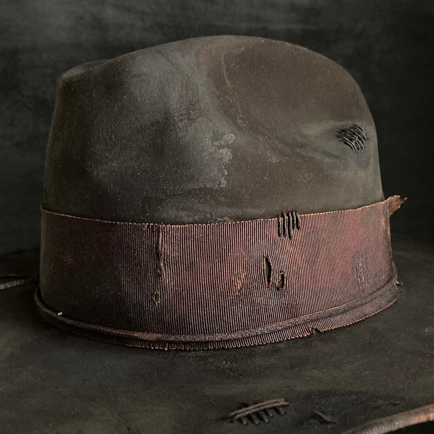 Dark brown beaver western hat