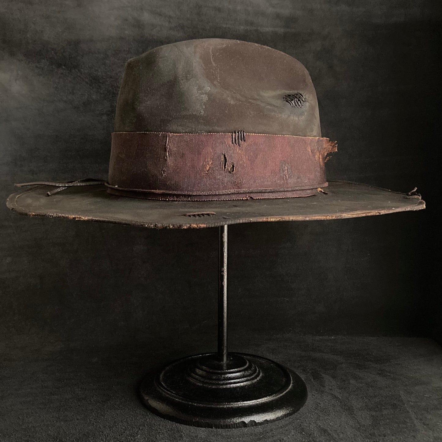 Dark brown beaver western hat