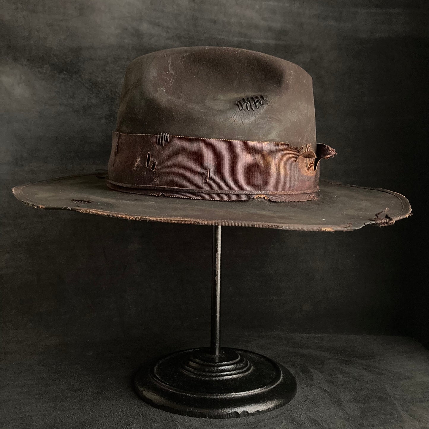 Dark brown beaver western hat