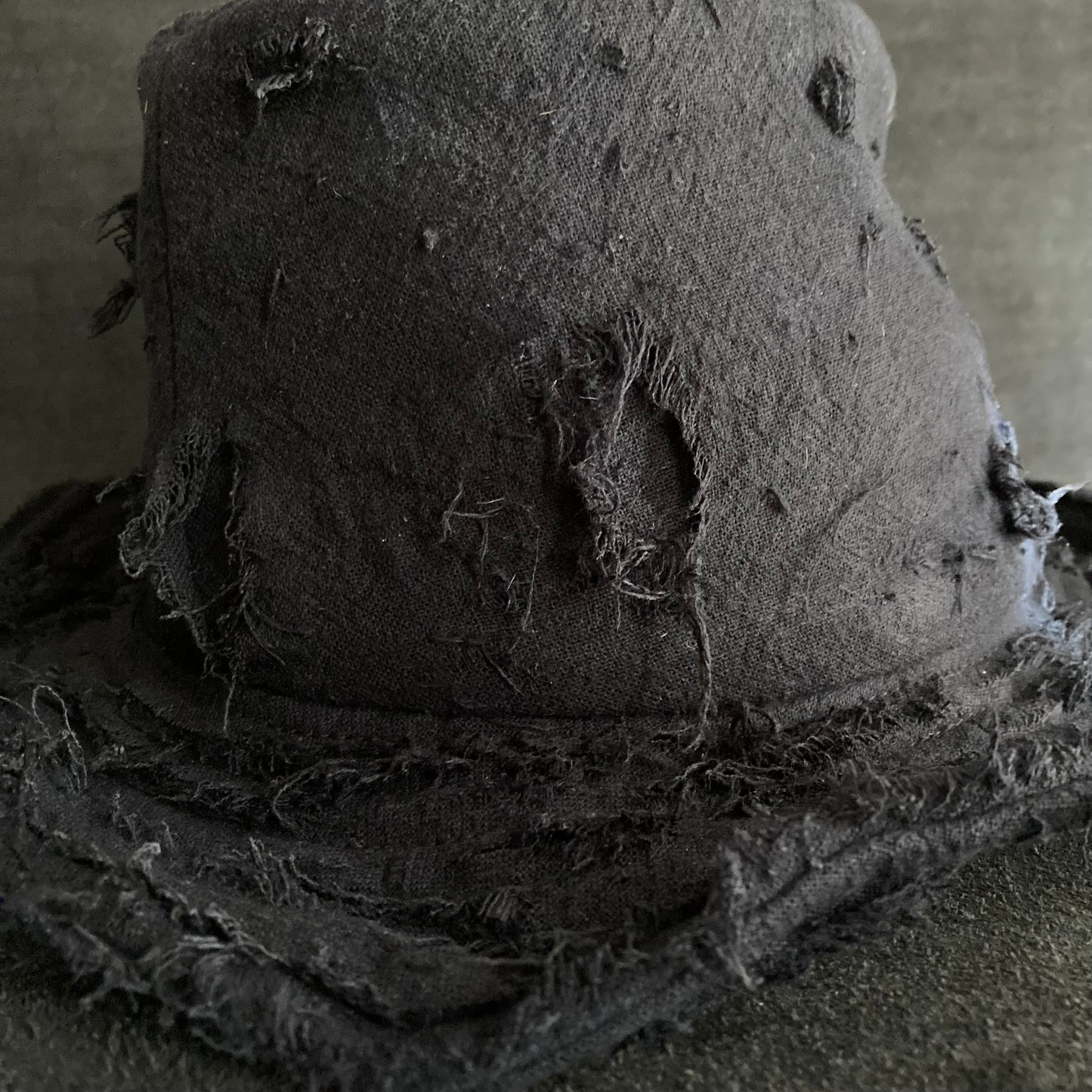 Black linen damage  fedora hat