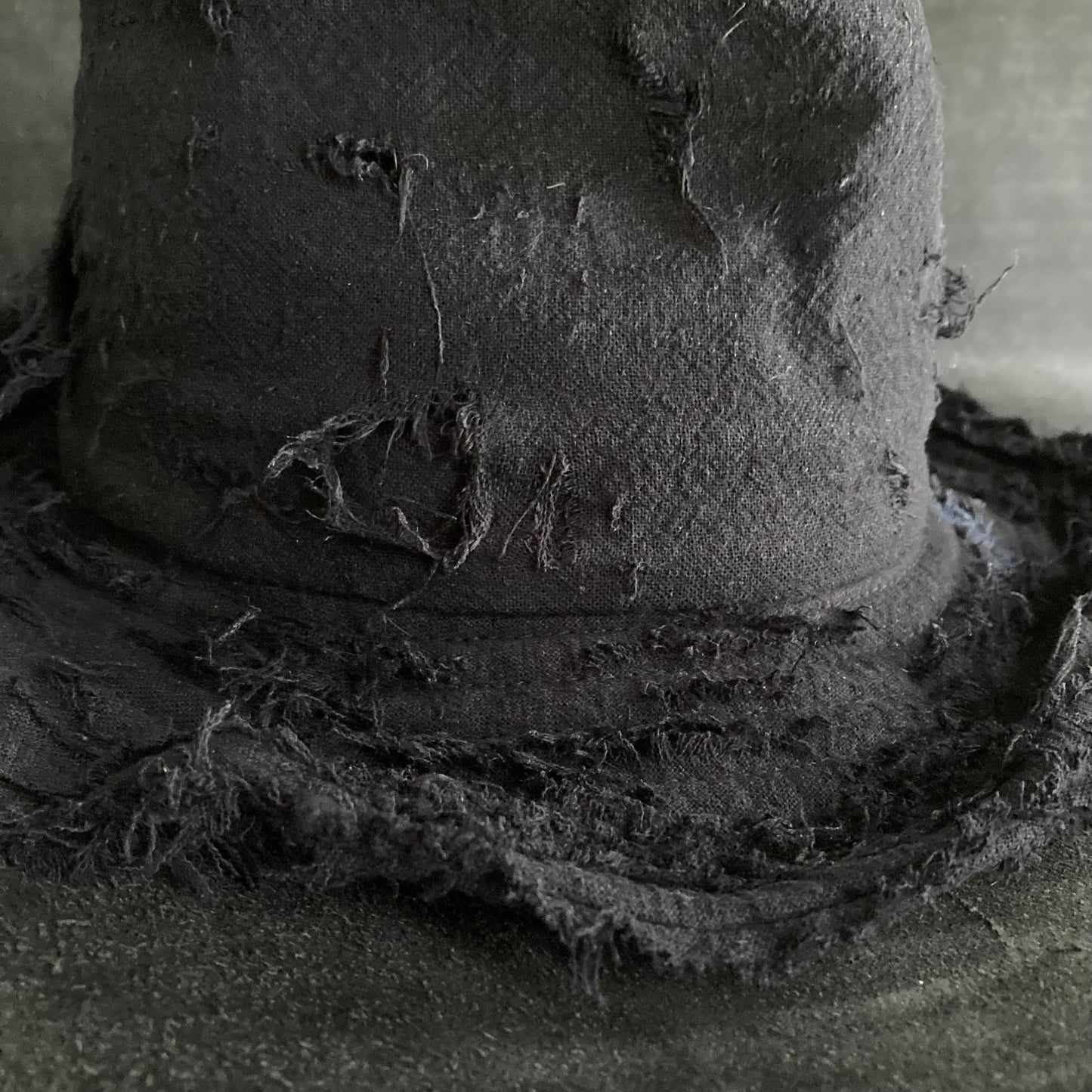 Black linen damage  fedora hat