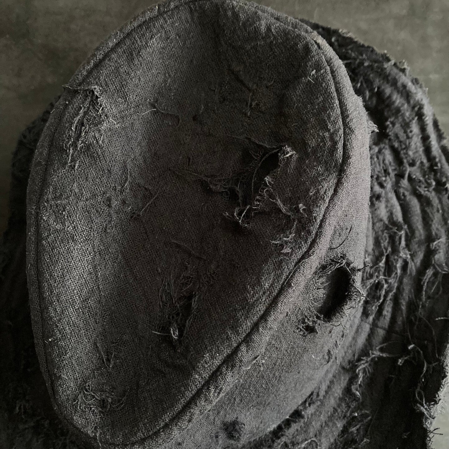 Black linen damage  fedora hat