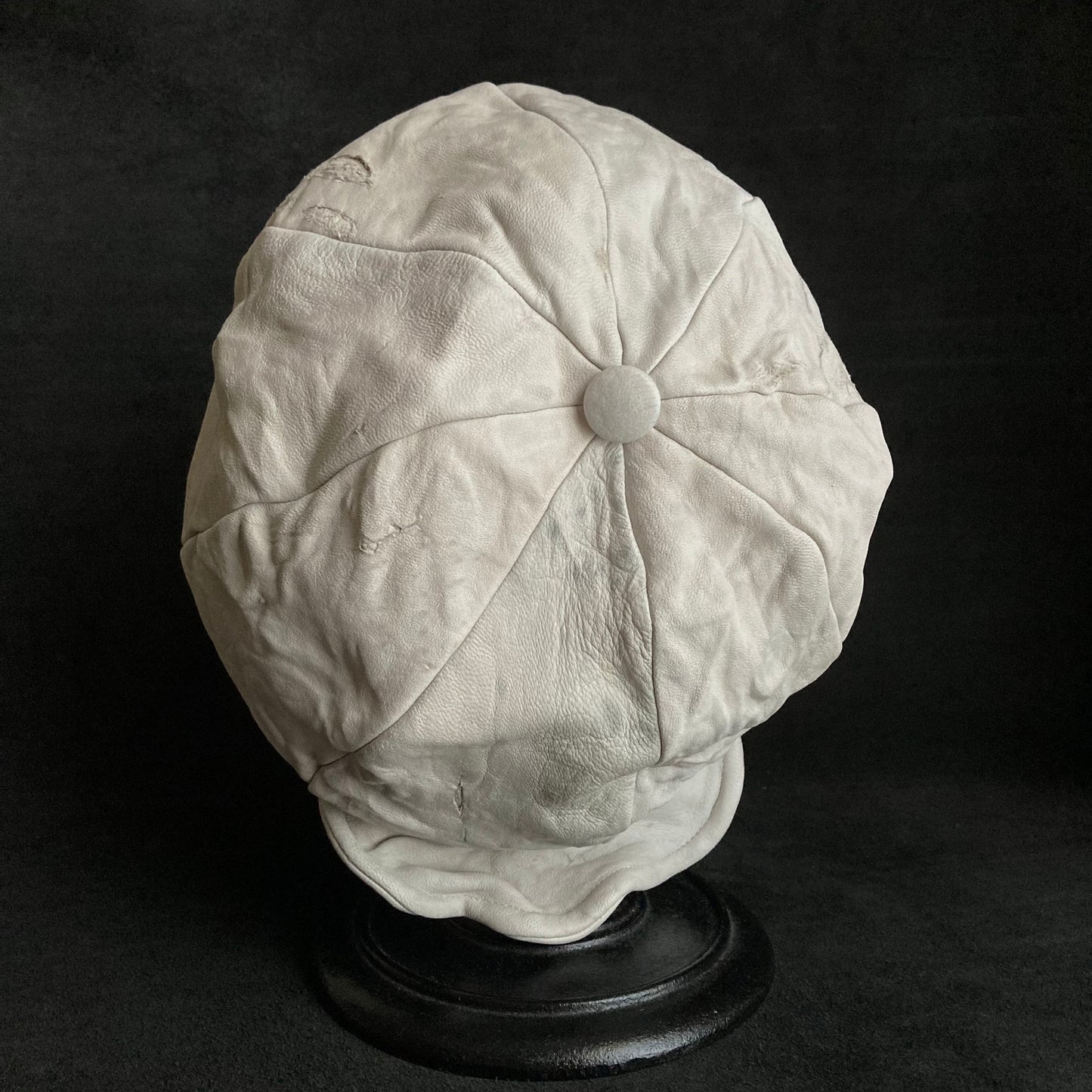 Washed mark white leather casquette