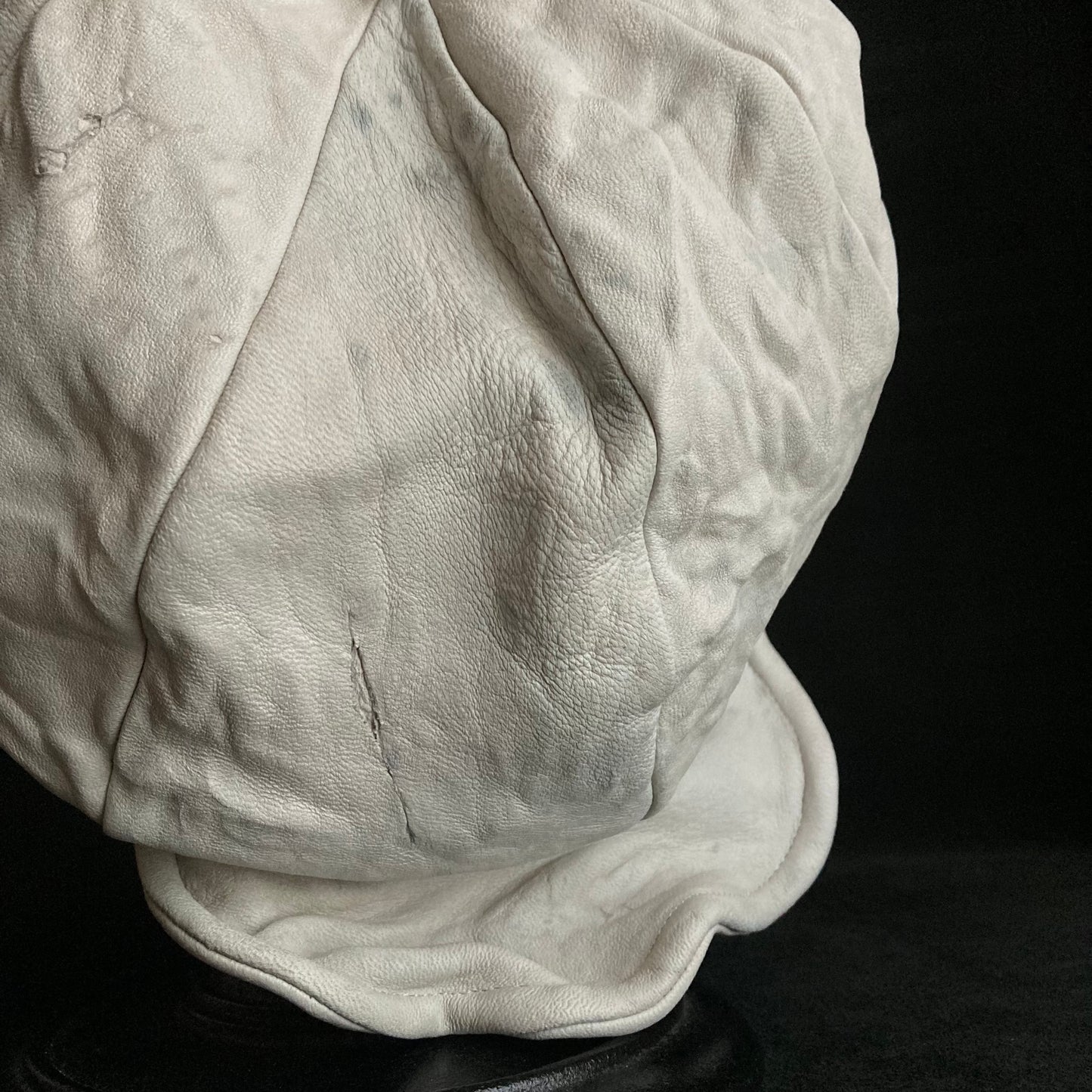 Washed mark white leather casquette