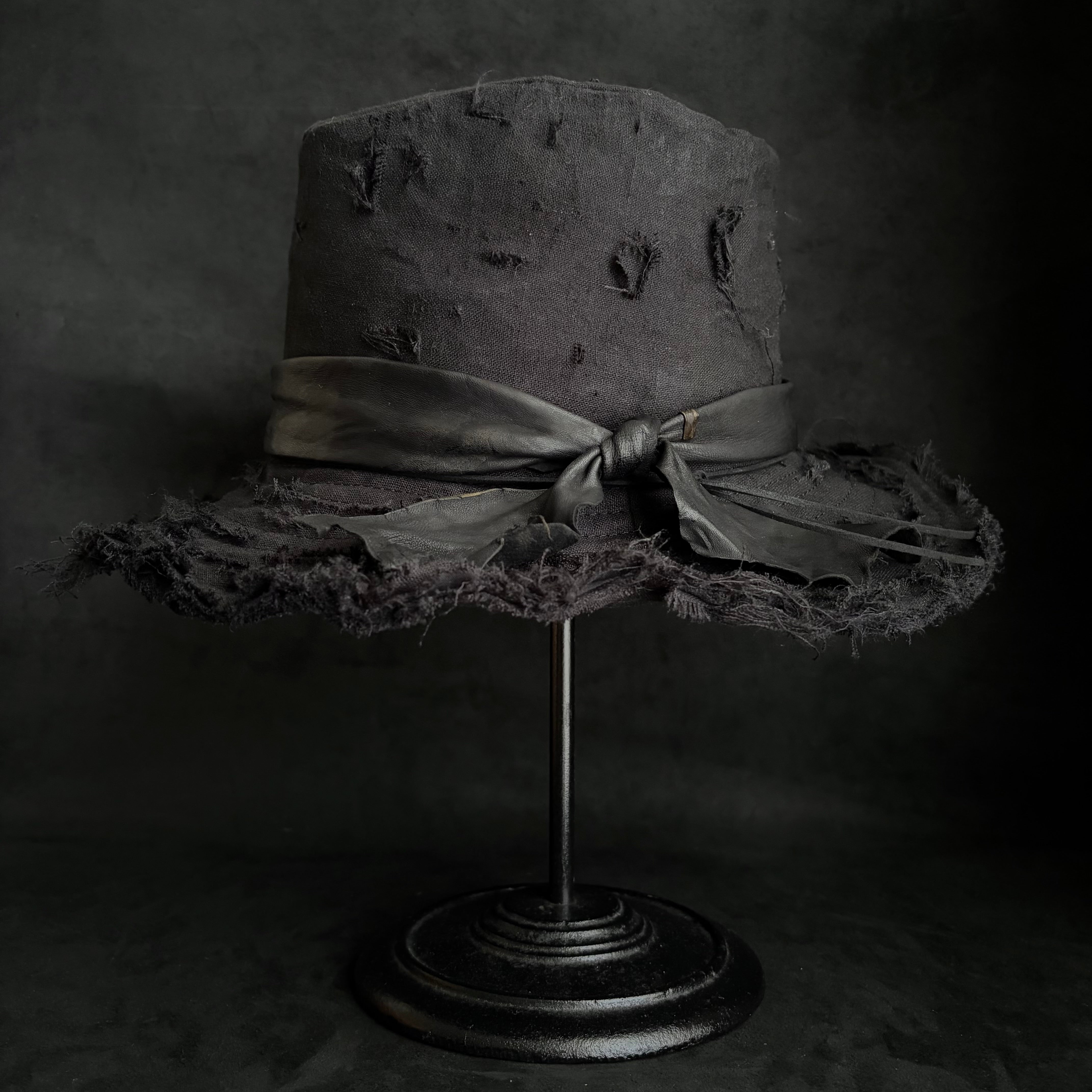 Bucket & Fedora Hat – triangles hat