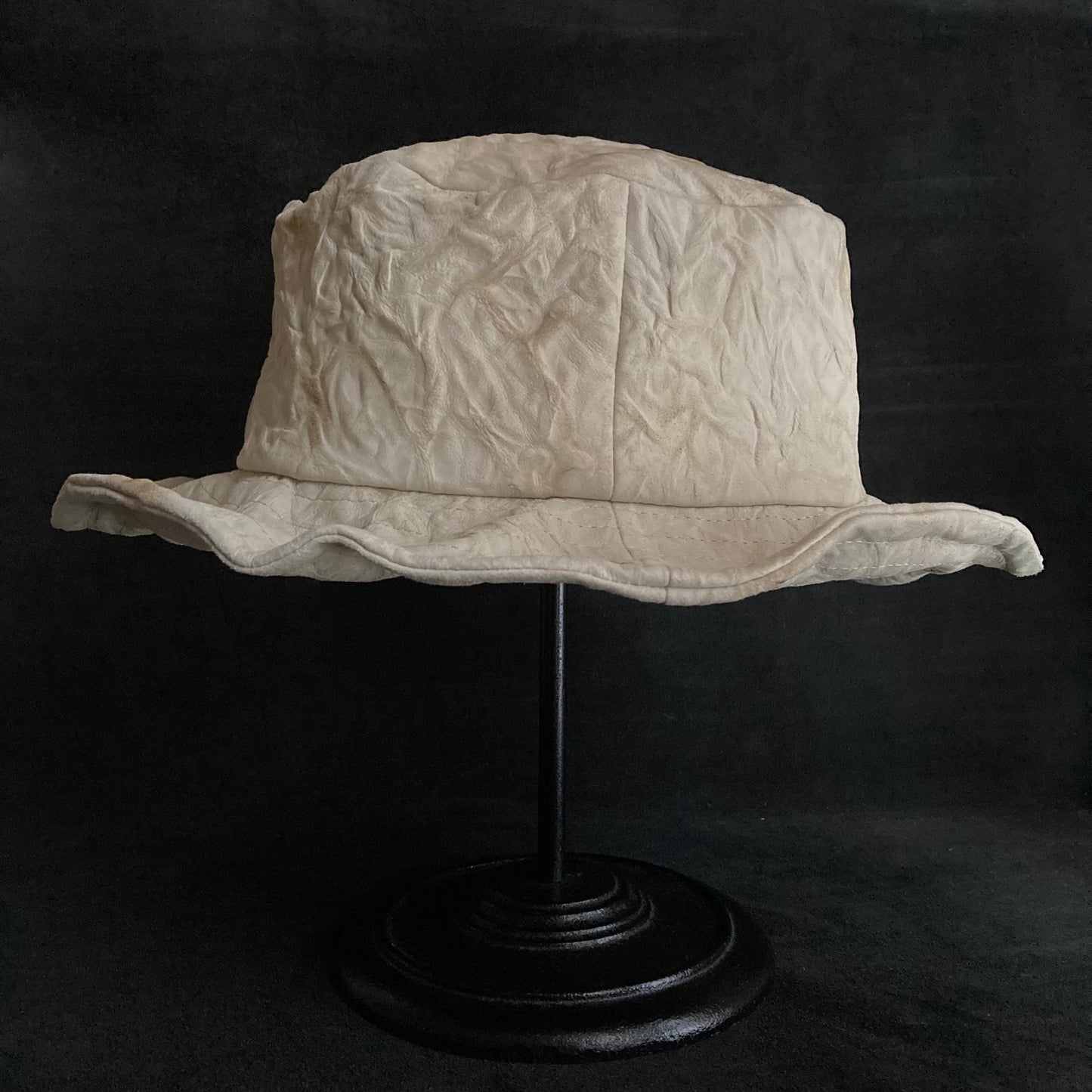 Wrinkled ivory leather bucket hat