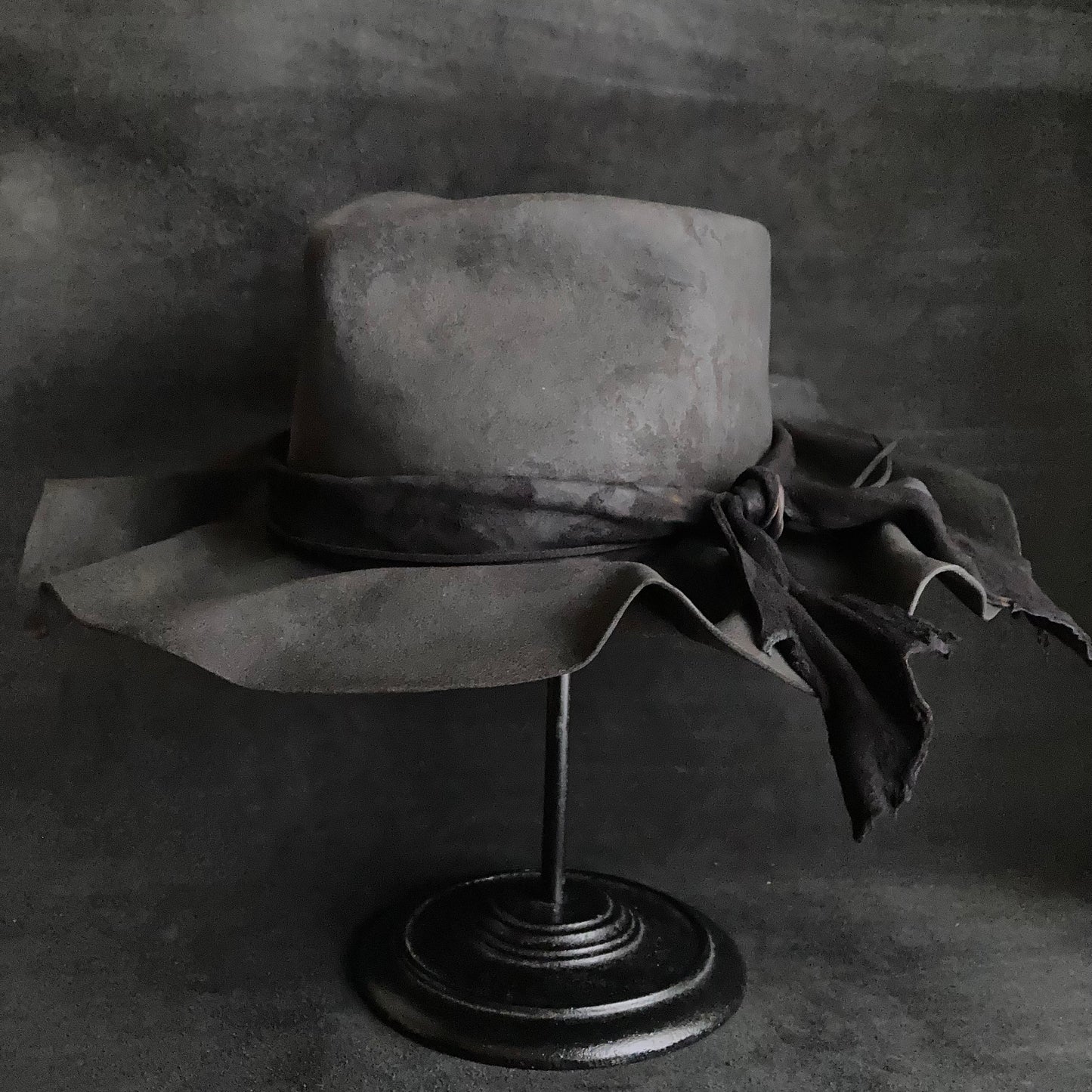 Charcoal bellows brim fedora hat