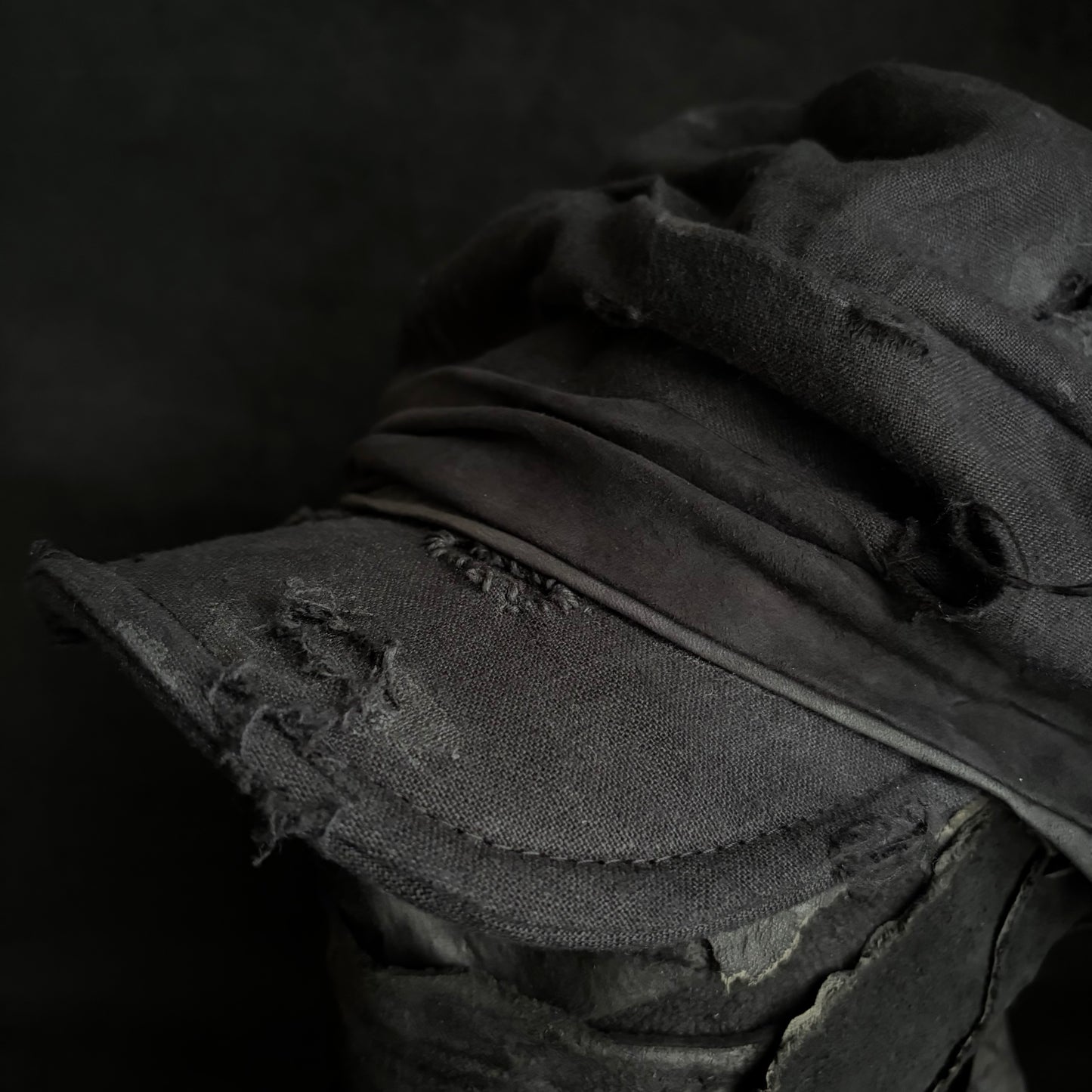 Black linen damage martial turn cap