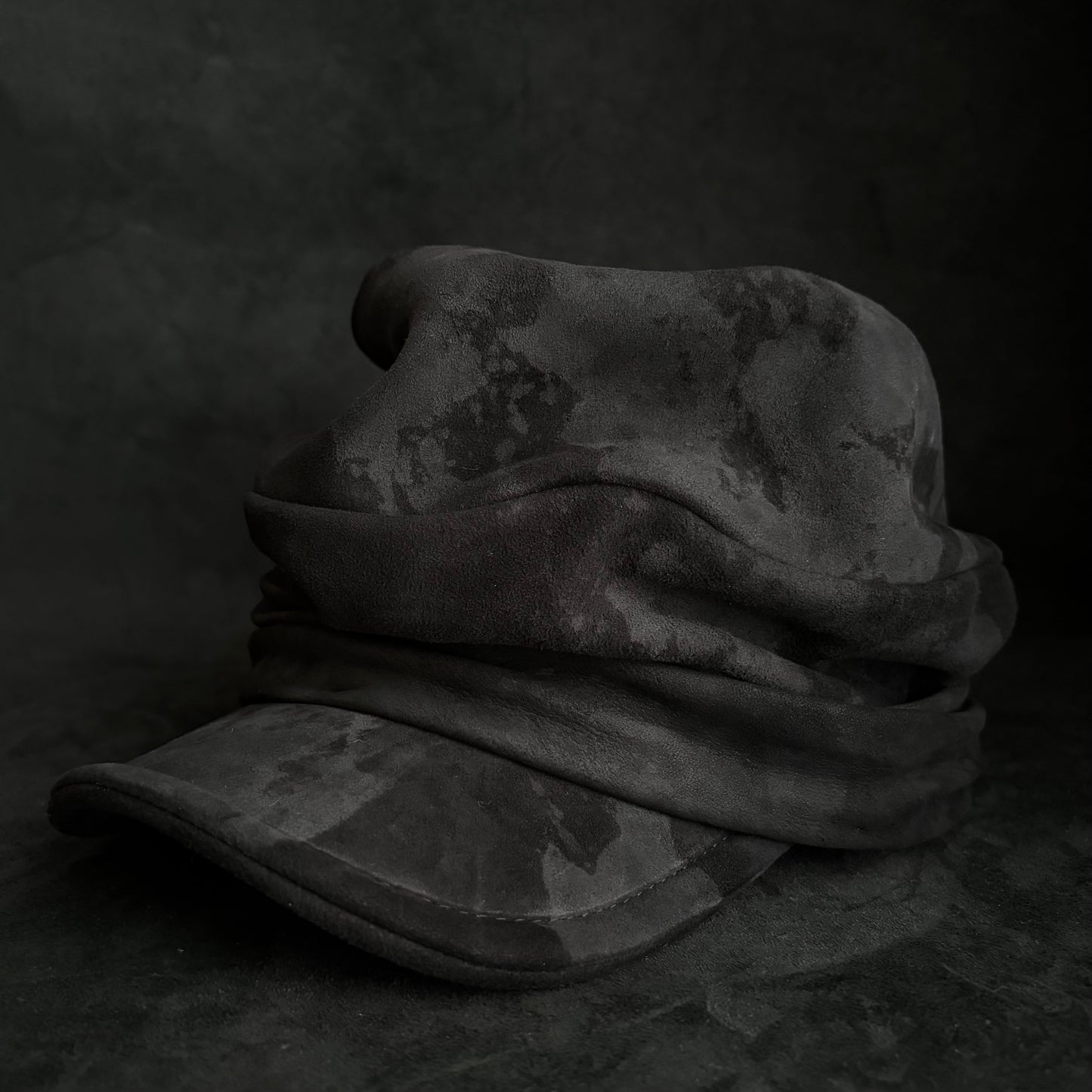 Reserved item (Bleaching black leather martial turn cap)