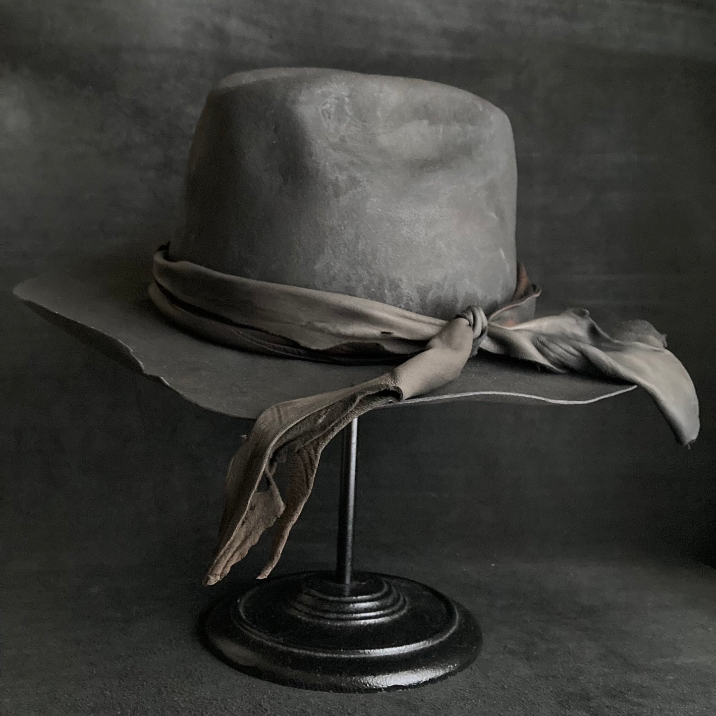 Charcoal jagged leather western hat