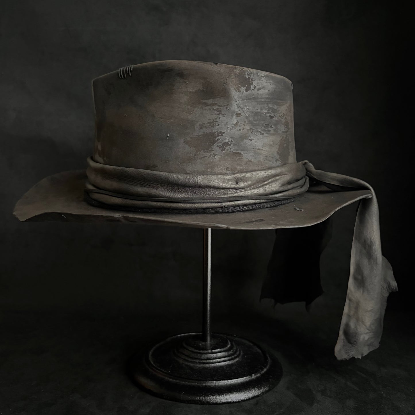 Dark brave beaver fedora hat
