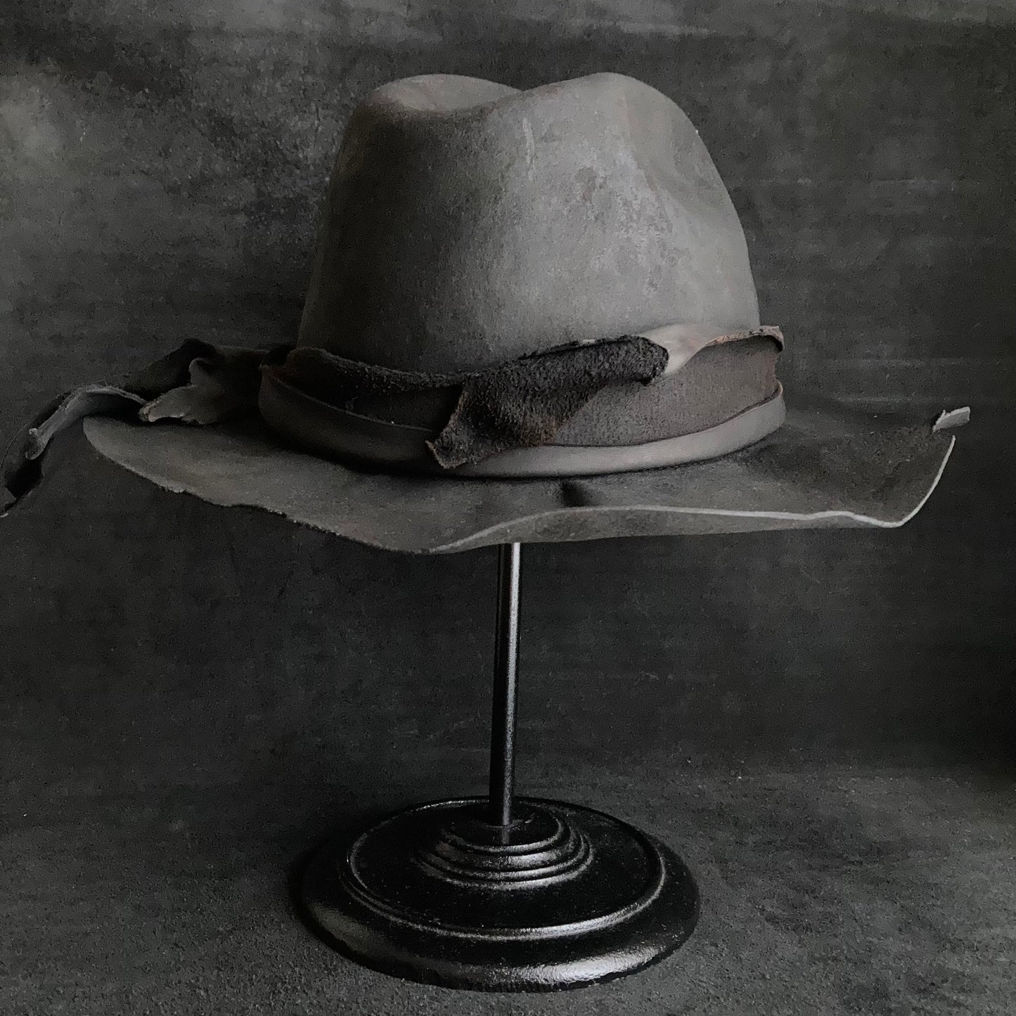 Charcoal jagged leather western hat