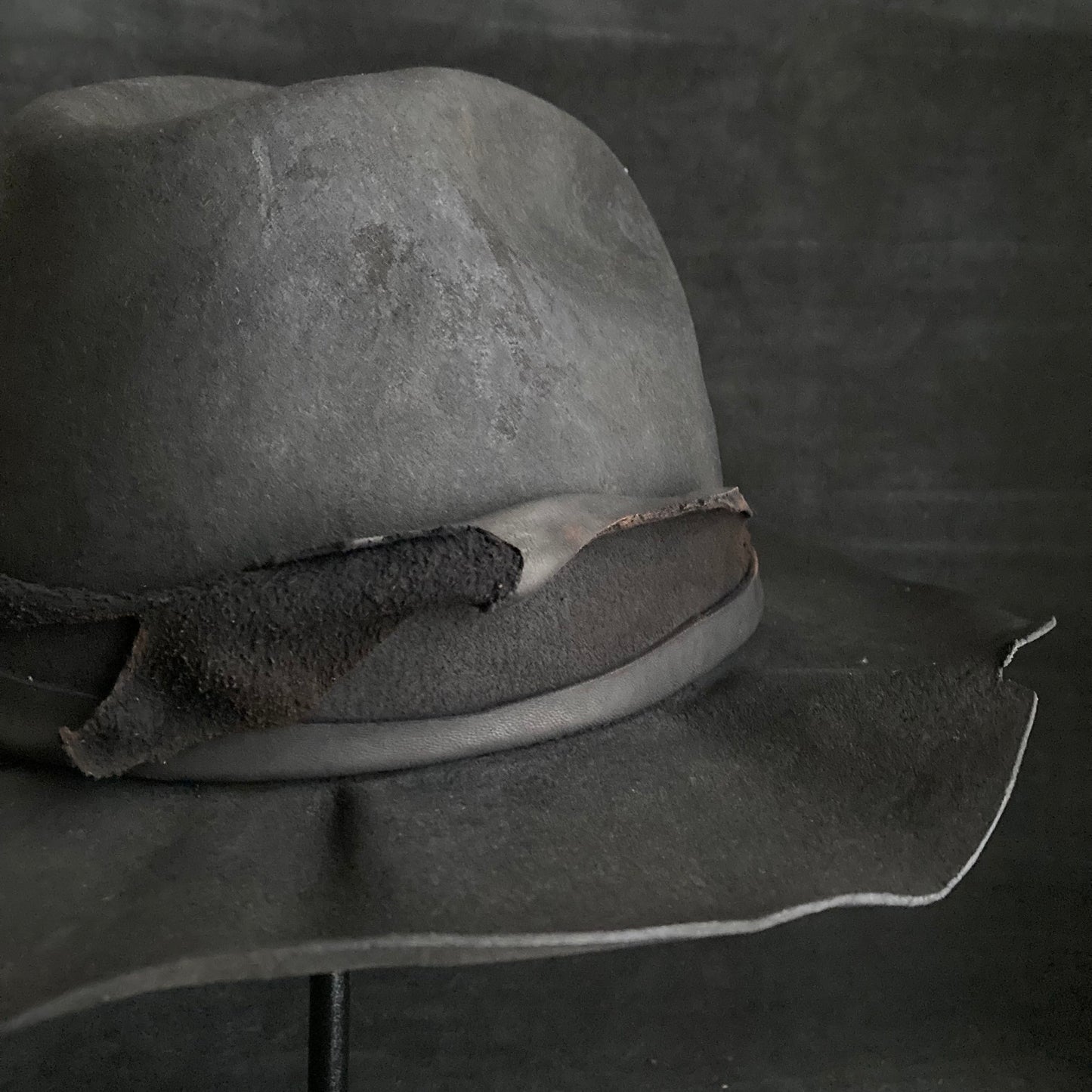 Charcoal jagged leather western hat