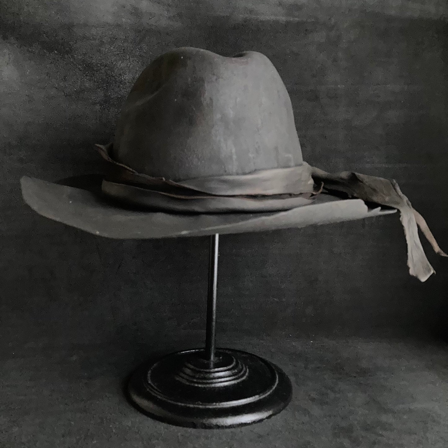 Charcoal jagged leather western hat