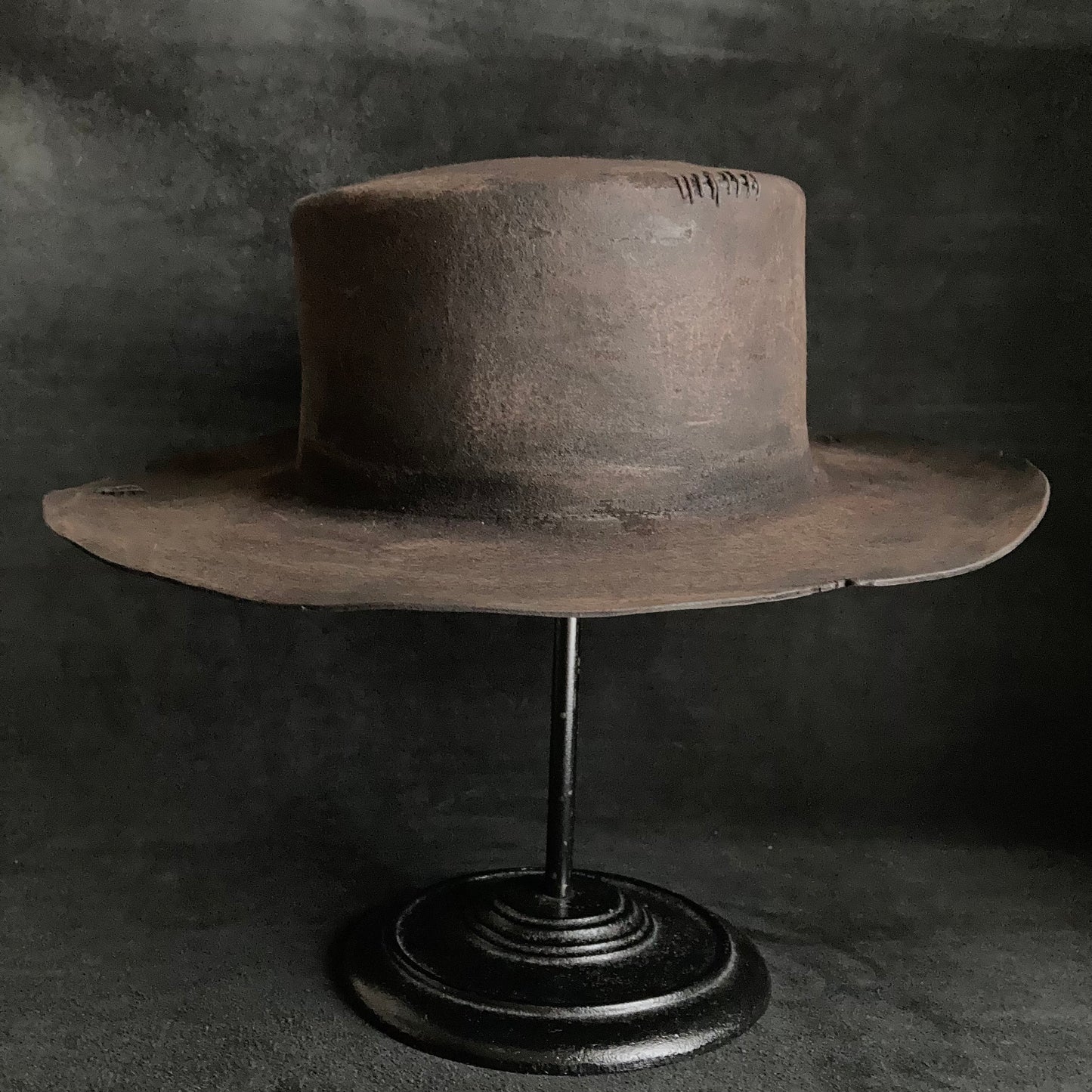 Burned stone flat hat