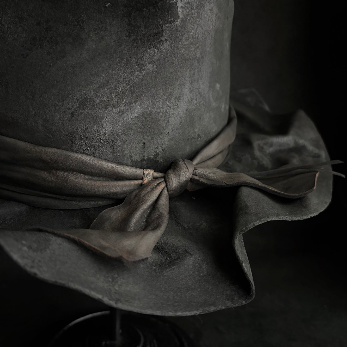 Charcoal folded brim lgnis fedora hat