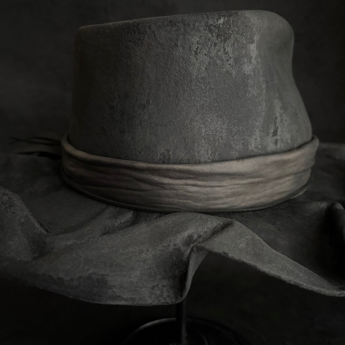 Charcoal folded brim lgnis fedora hat