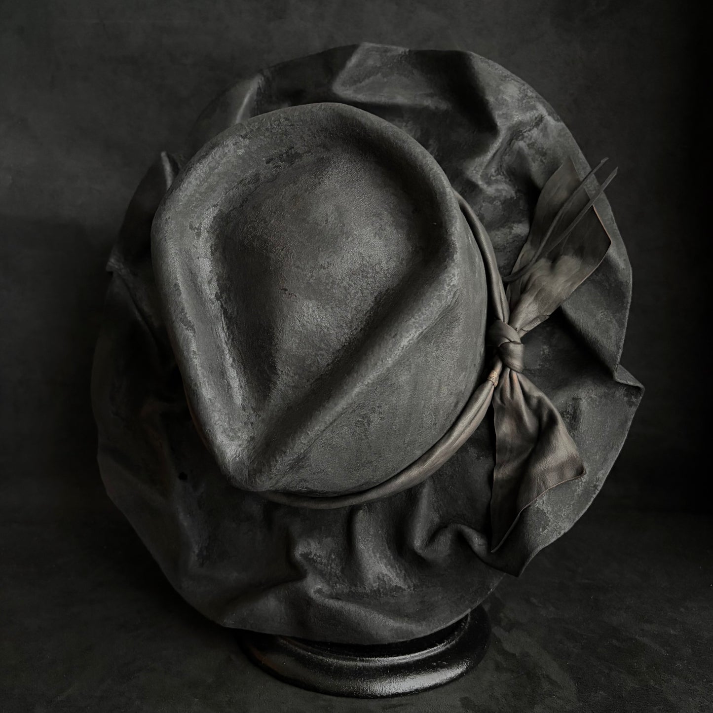 Charcoal folded brim lgnis fedora hat