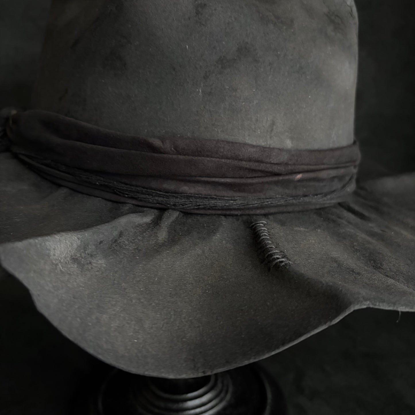 Charcoal back hide fedora hat