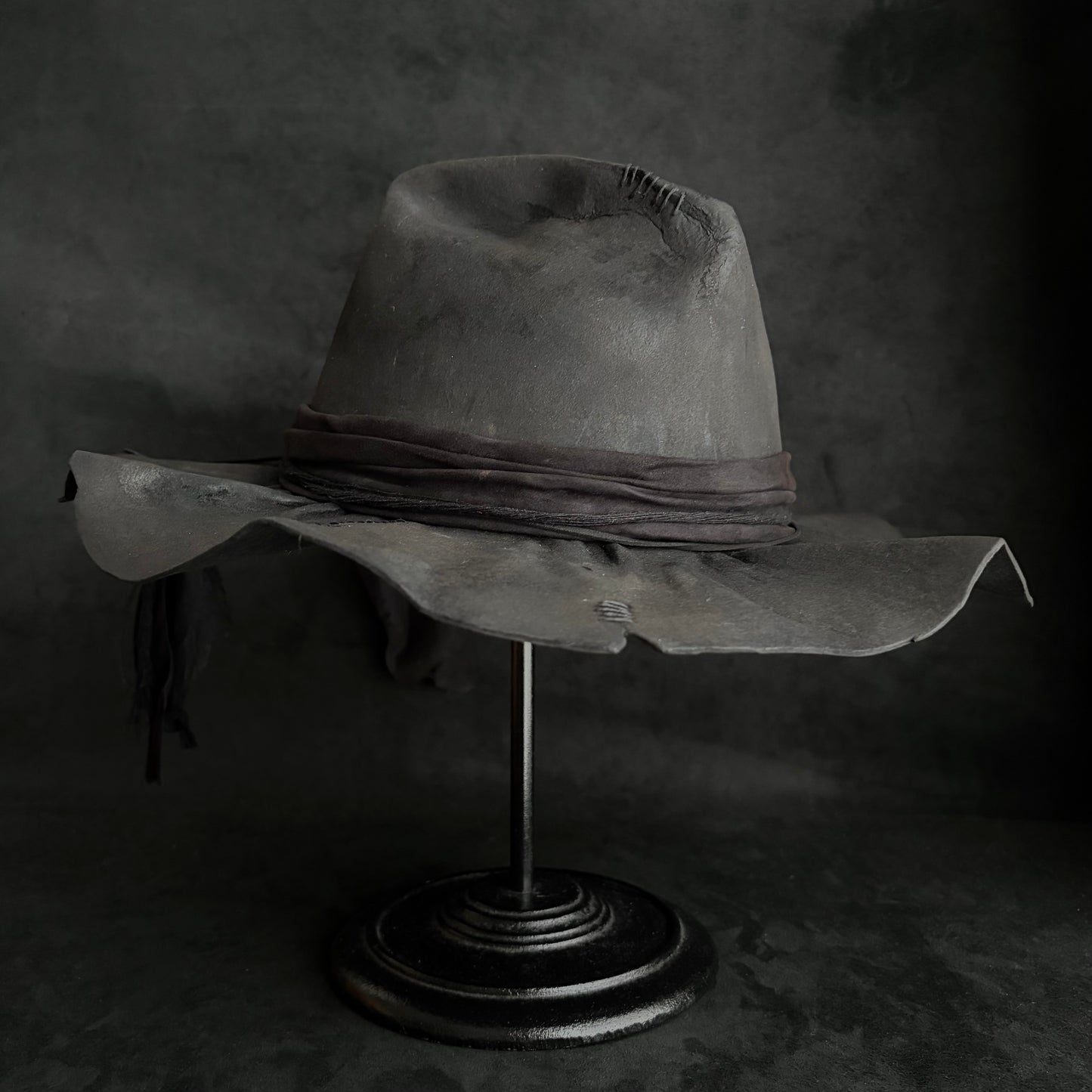 Charcoal back hide fedora hat