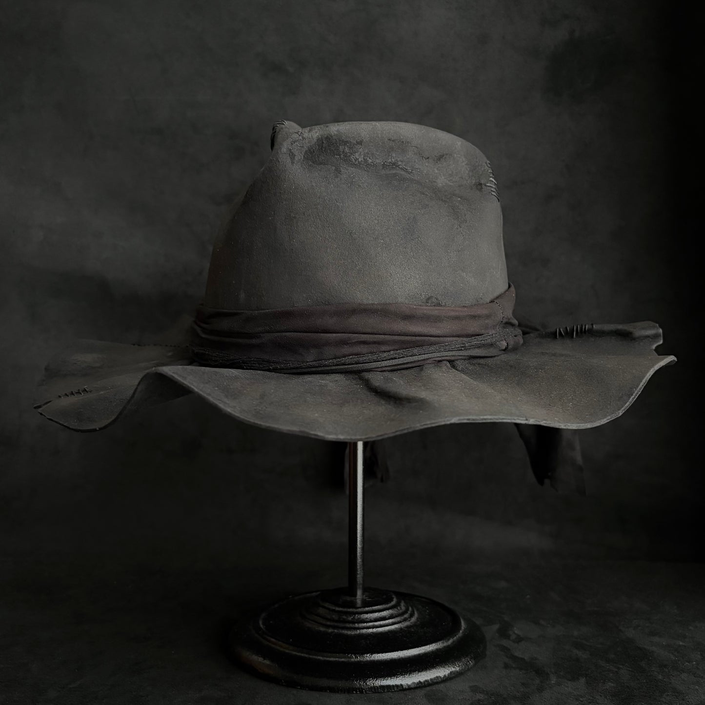 Charcoal back hide fedora hat