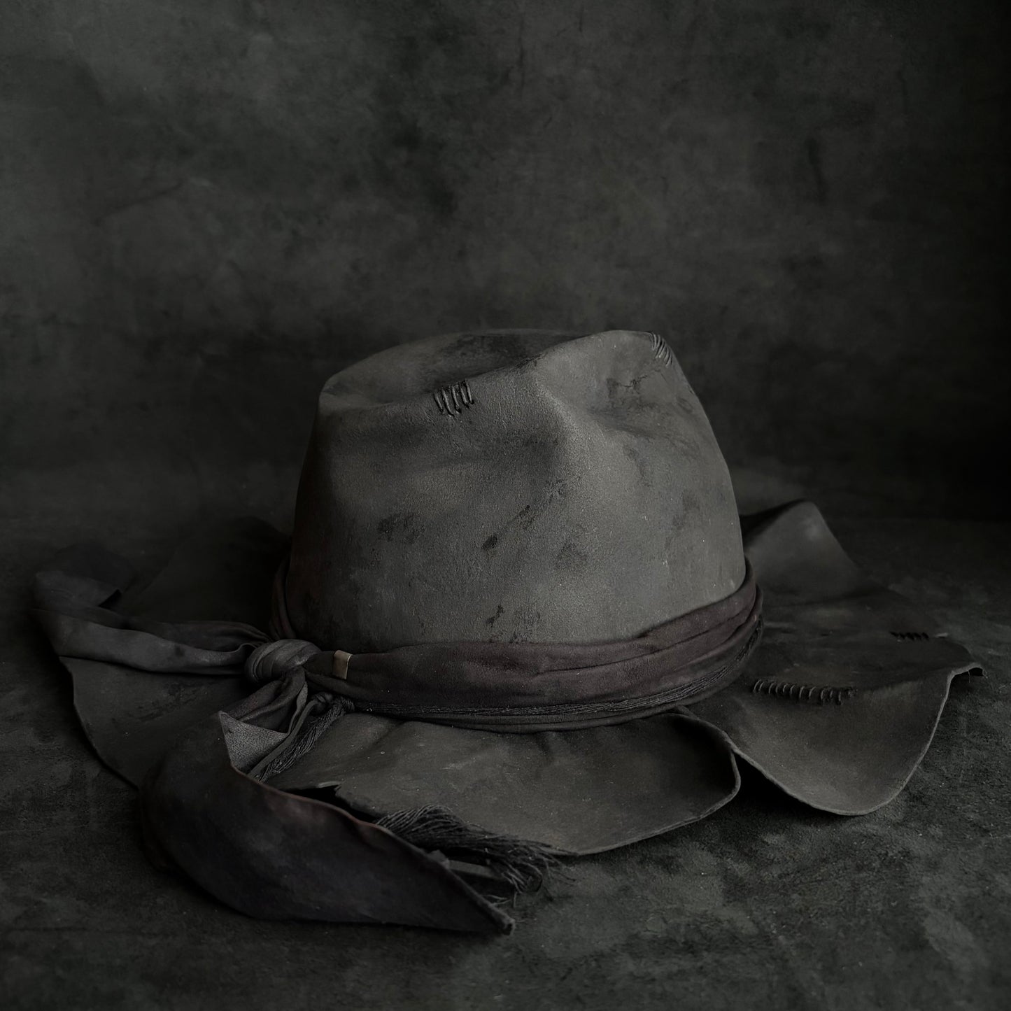 Charcoal back hide fedora hat