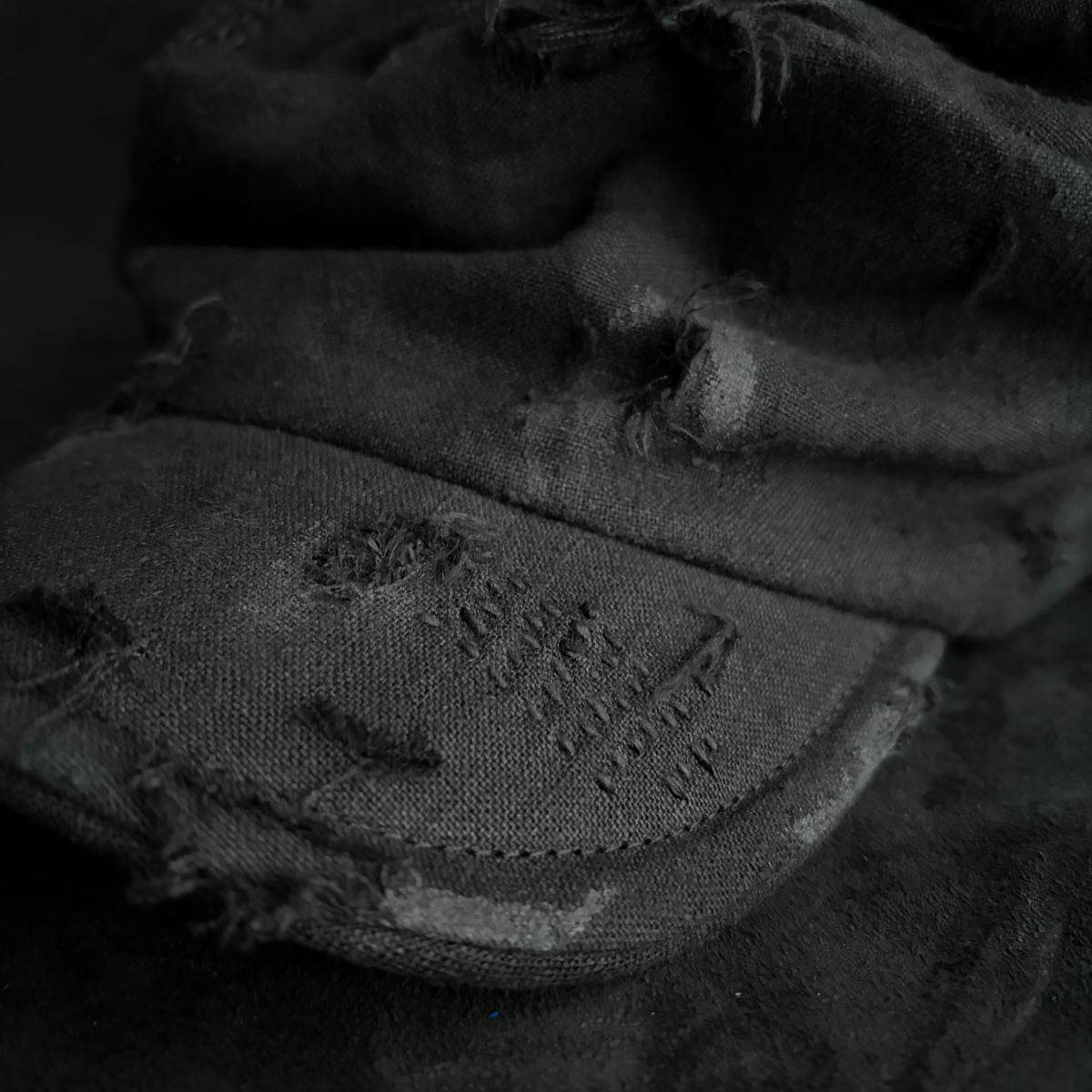 Black linen damage patchwork＆stitch casquette (brim core)