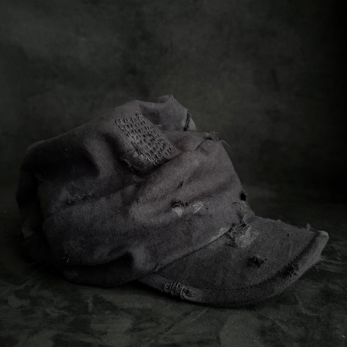 Black linen damage patchwork＆stitch casquette (brim core)