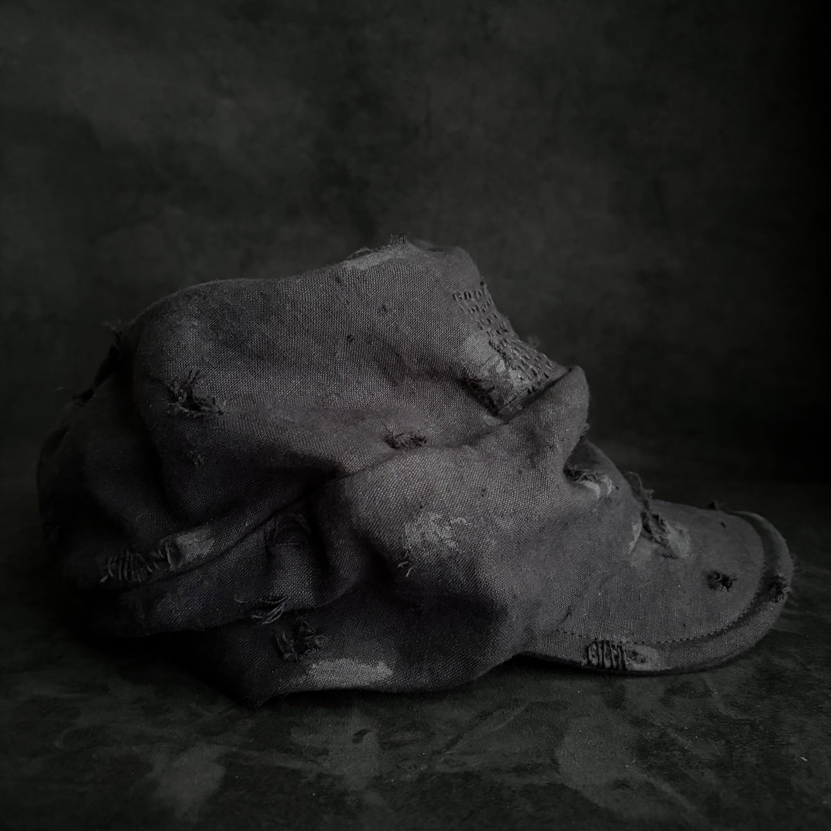 Black linen damage patchwork＆stitch casquette (brim core)