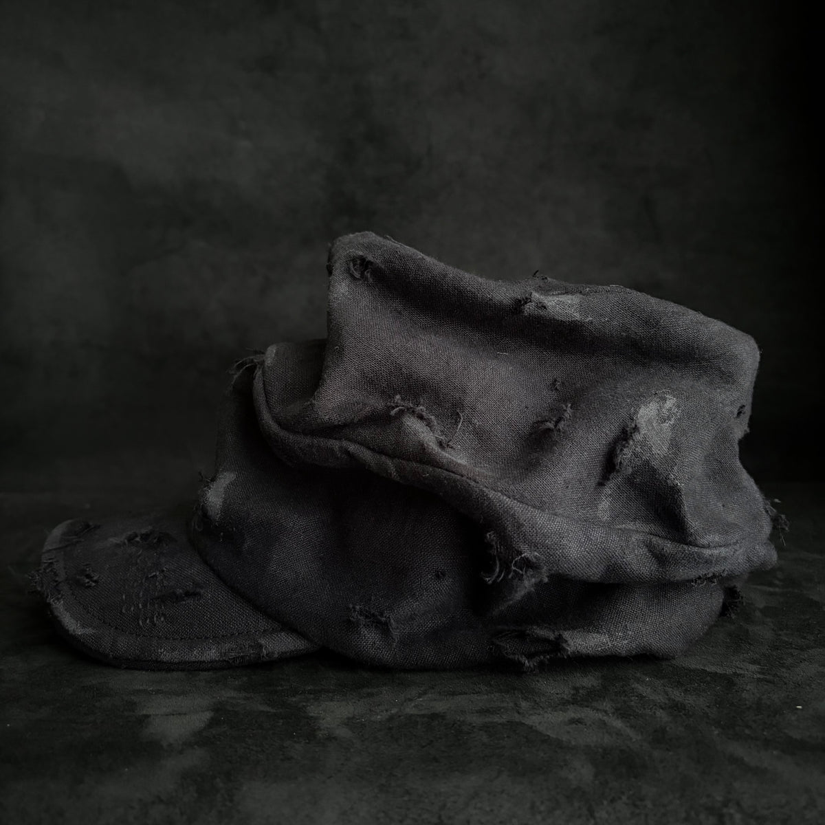 Black linen damage patchwork＆stitch casquette (brim core)