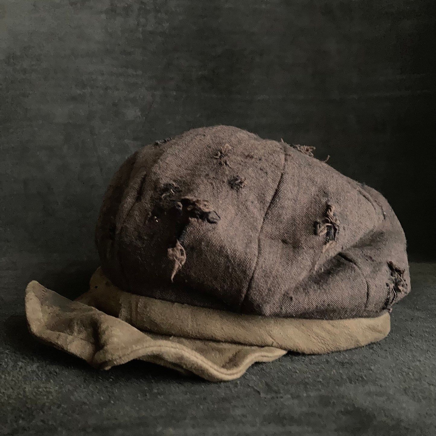 Slab khaki brown damage  casquette