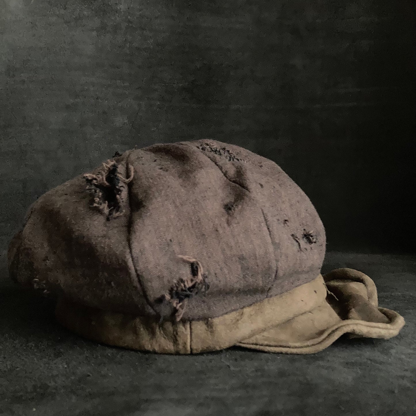 Slab khaki brown damage  casquette