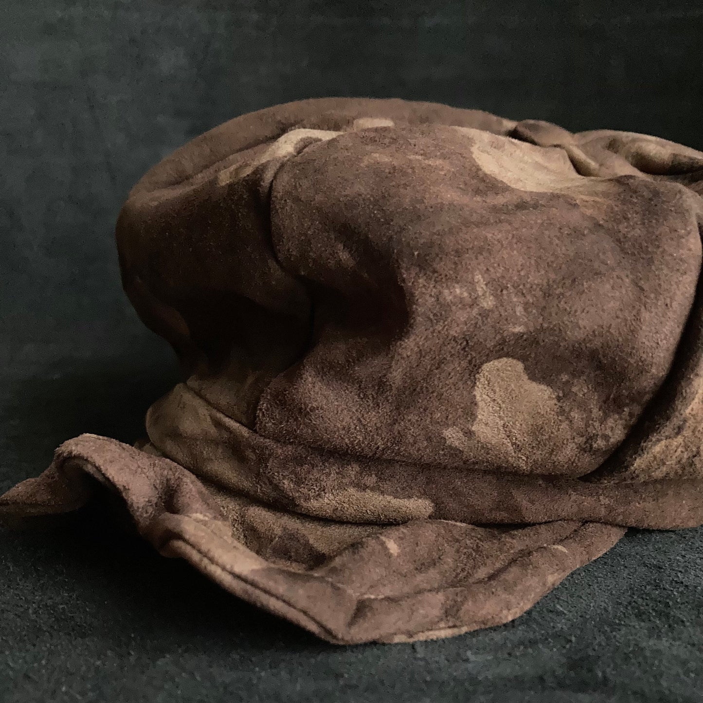 Forest bleach leather casquette