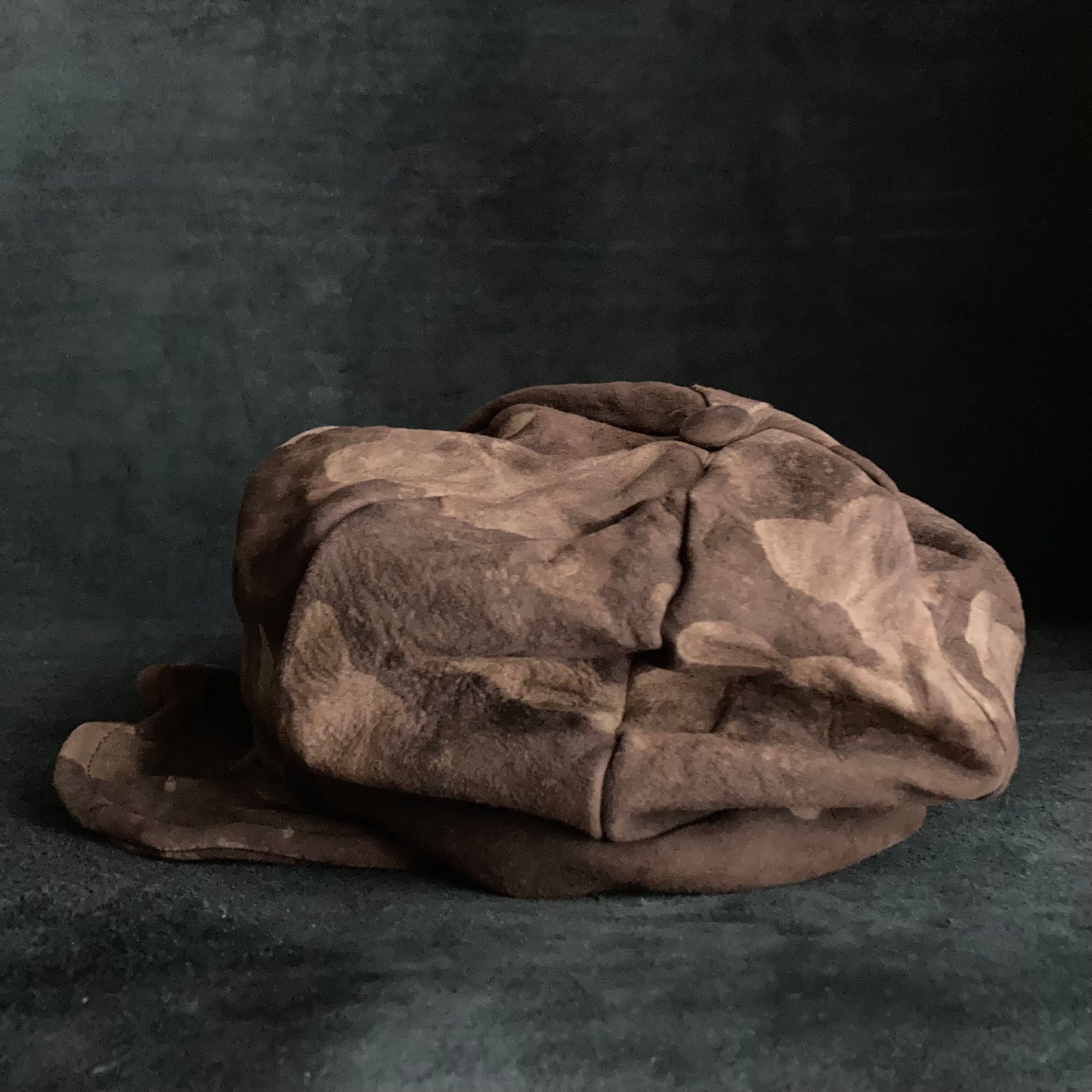 Forest bleach leather casquette